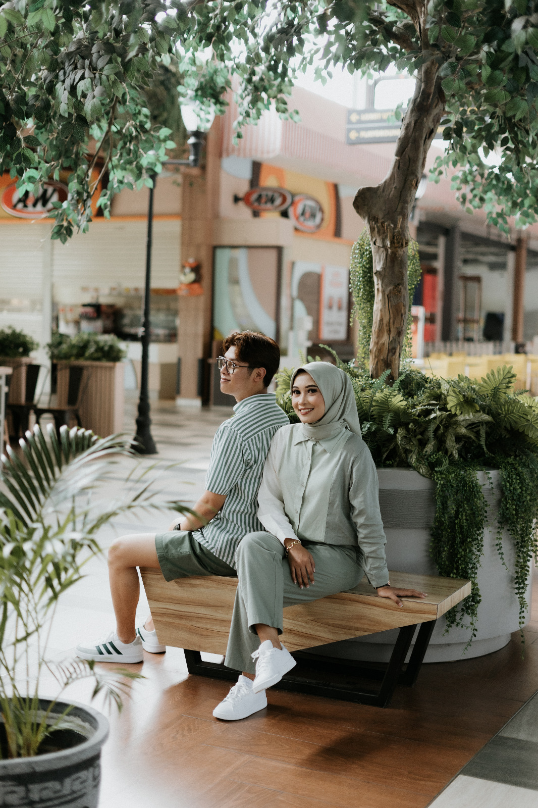 Nadia & Munzi 16