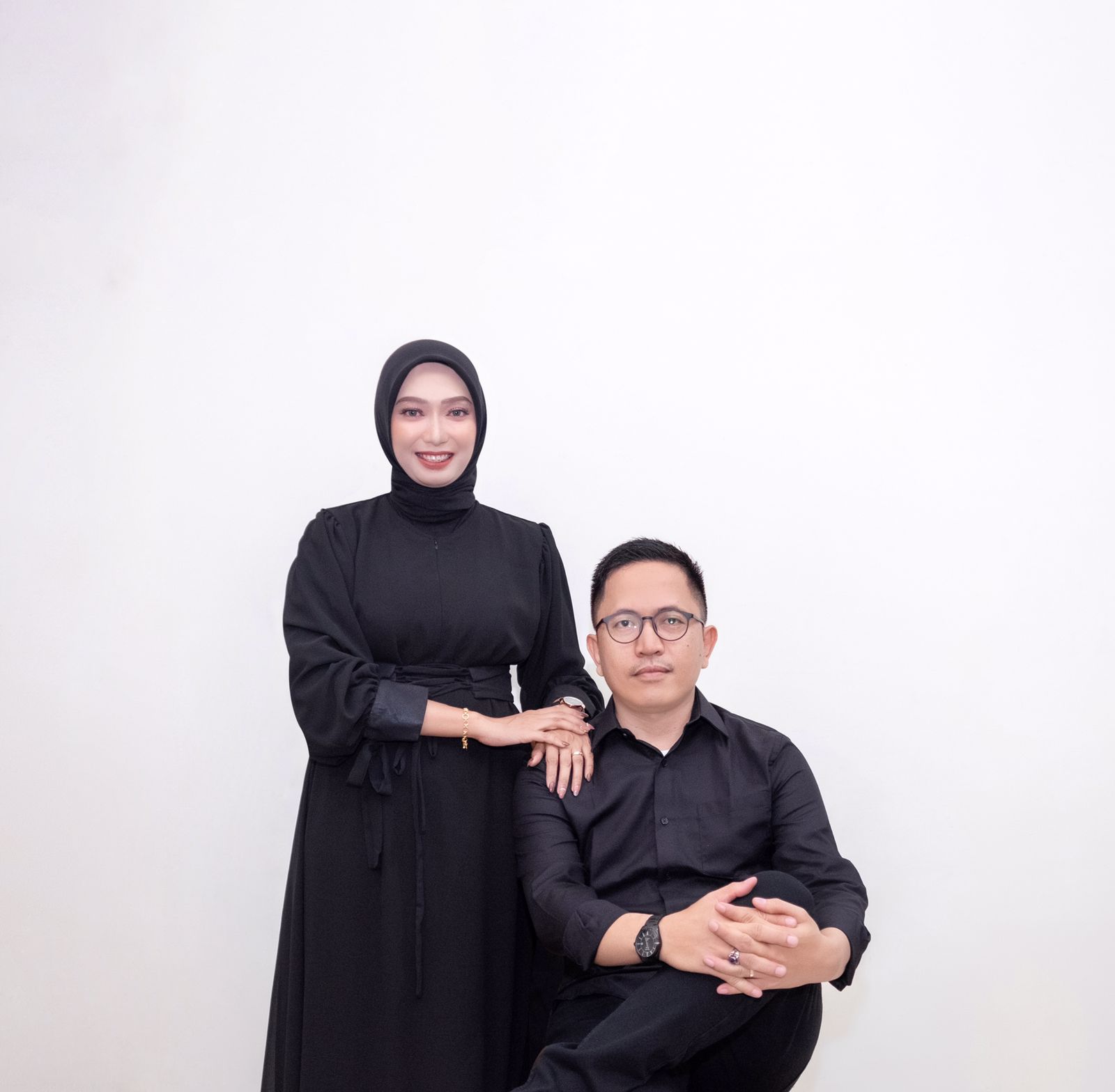 Weny & Agus Coverr