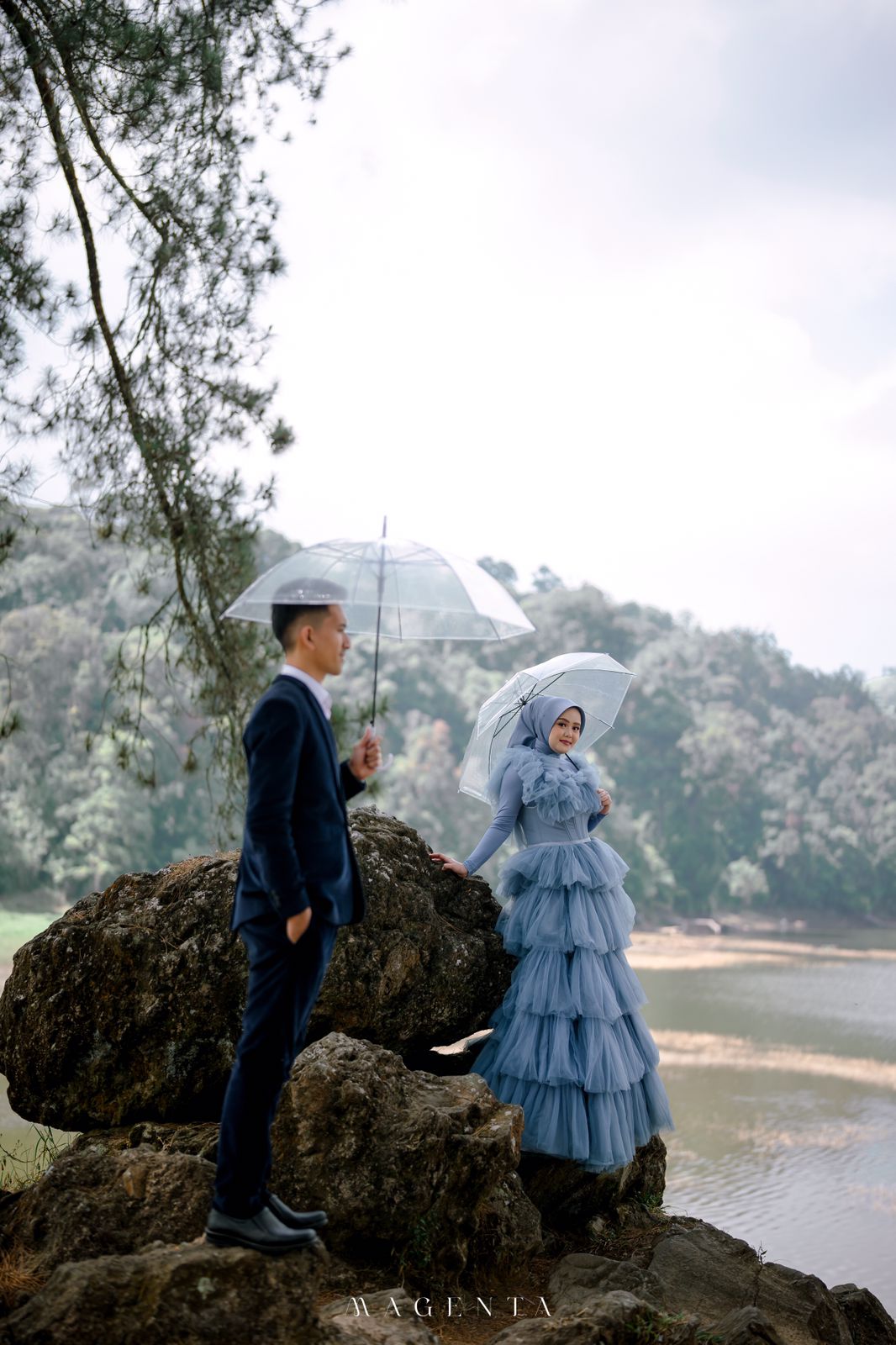 Yuni & Azis 12