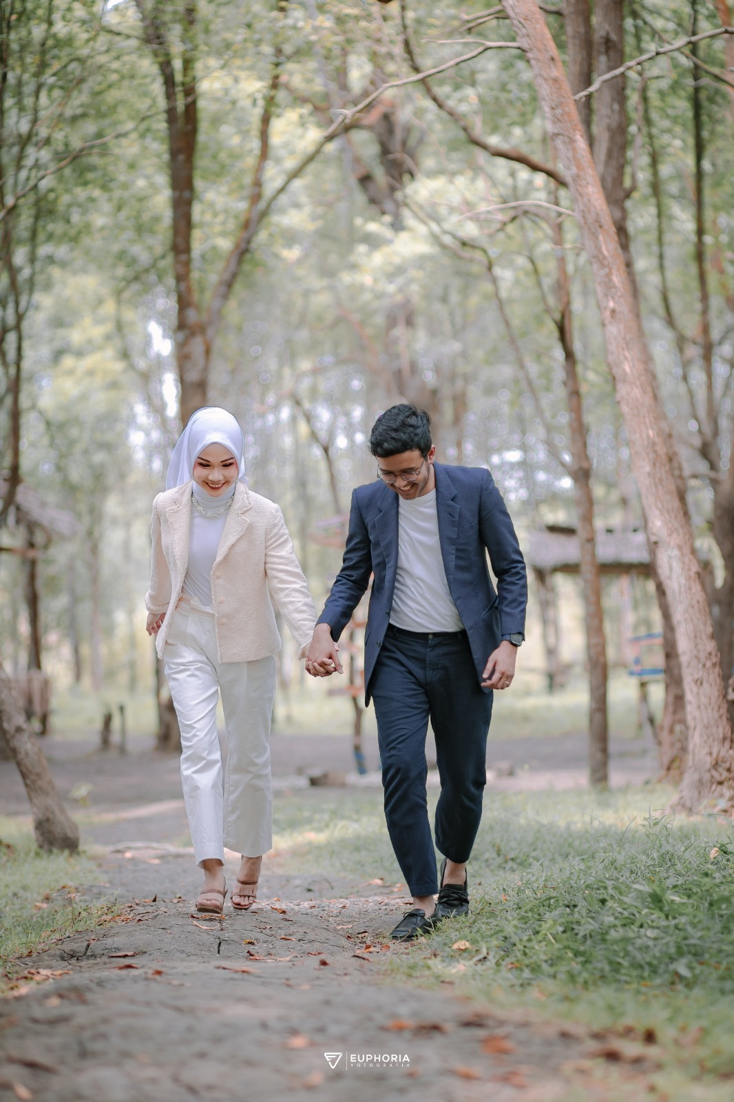Annisa & Febry 8