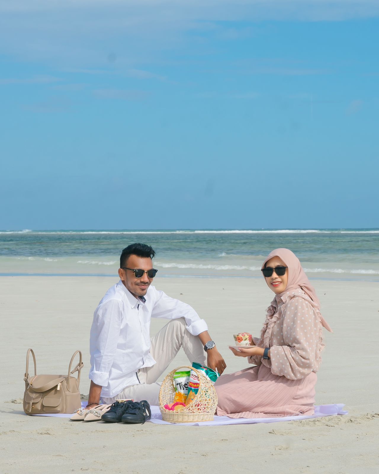 Ay & Azan 6