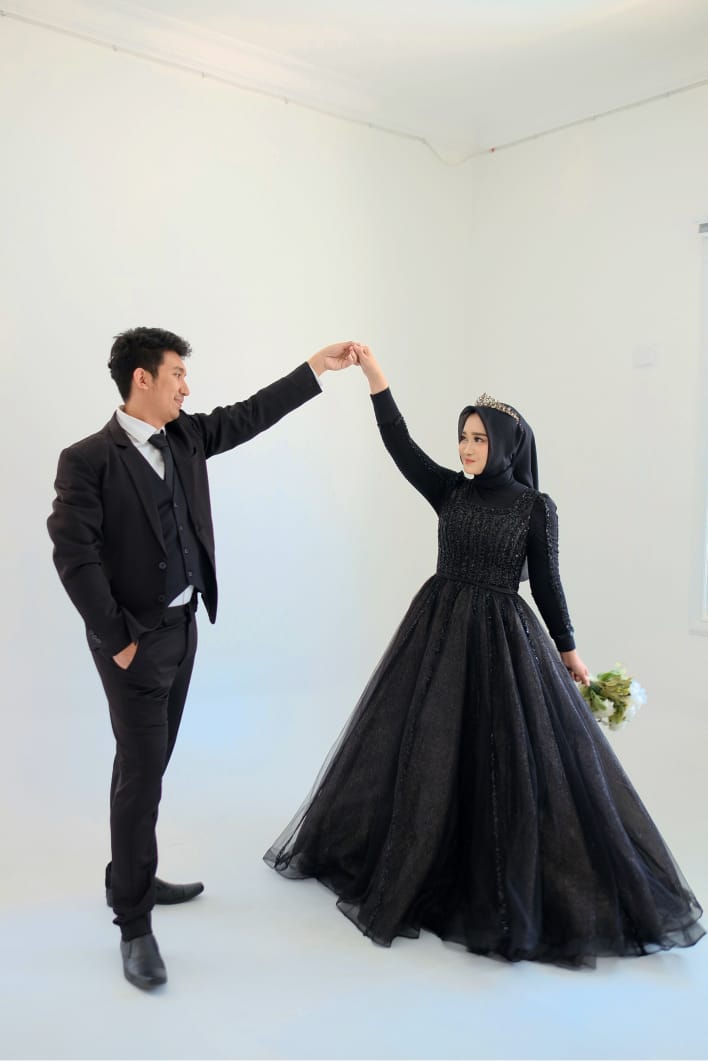 Ayu & Anwar 1