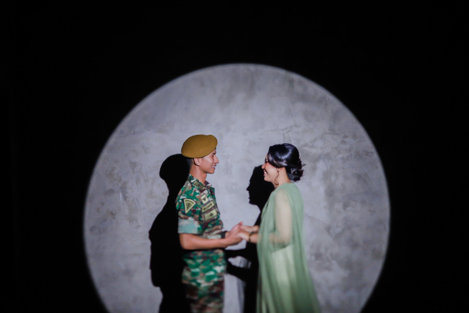 David & Novi 20