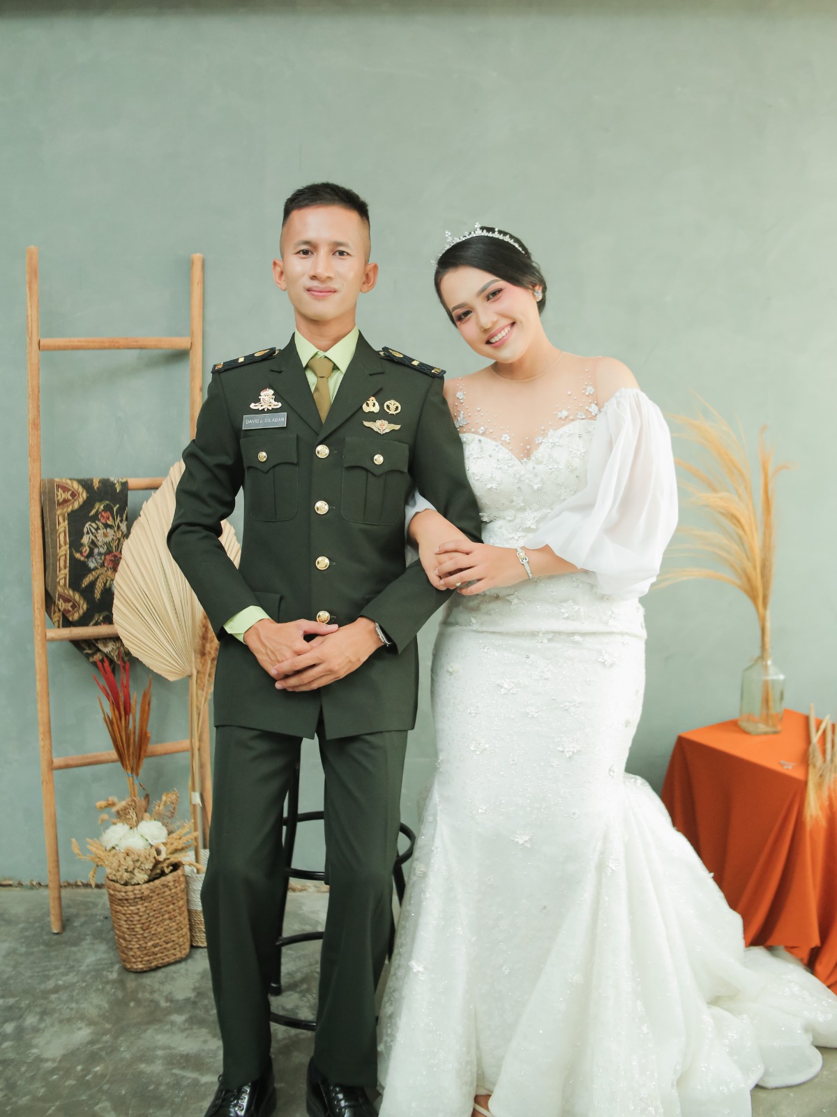 David & Novi 3