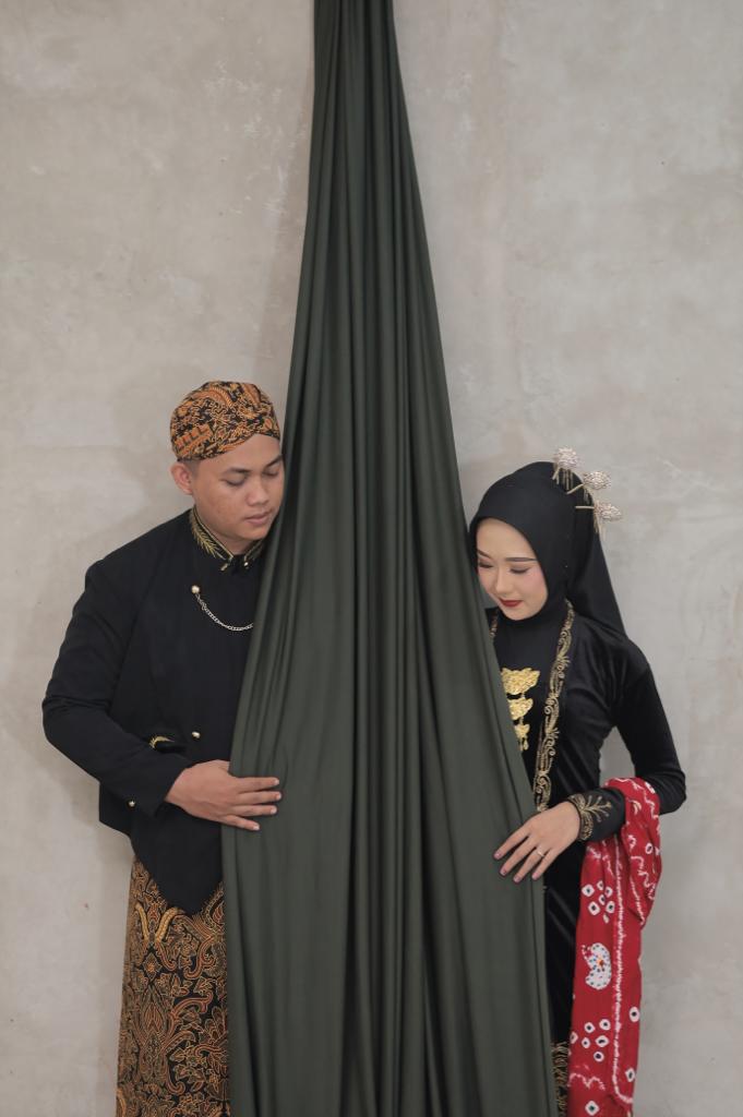 Iis & Nanang 16