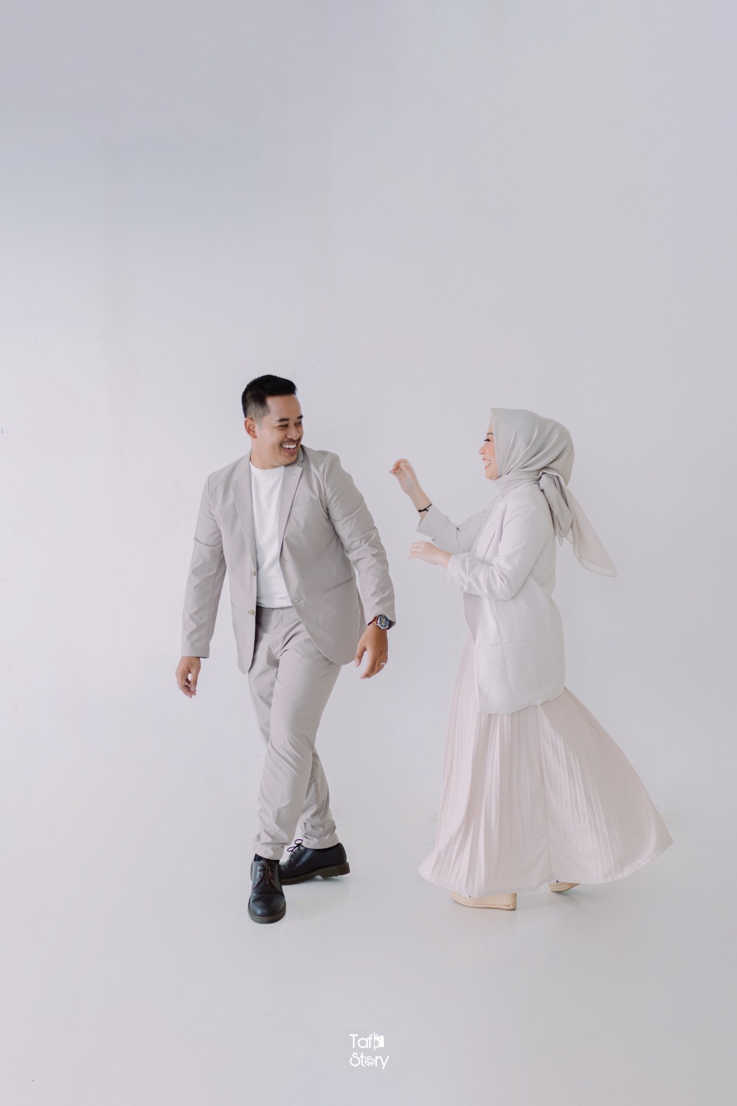 Gwynda & Ridwan Revisi 8