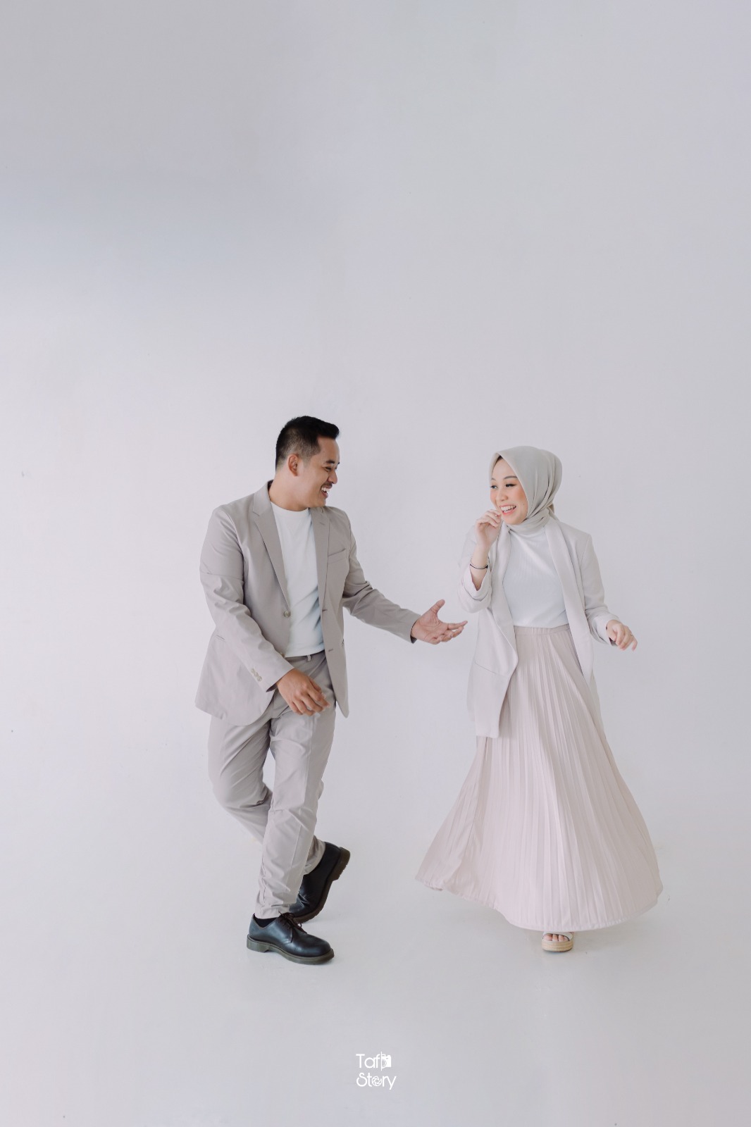 Gwynda & Ridwan Revisi 9