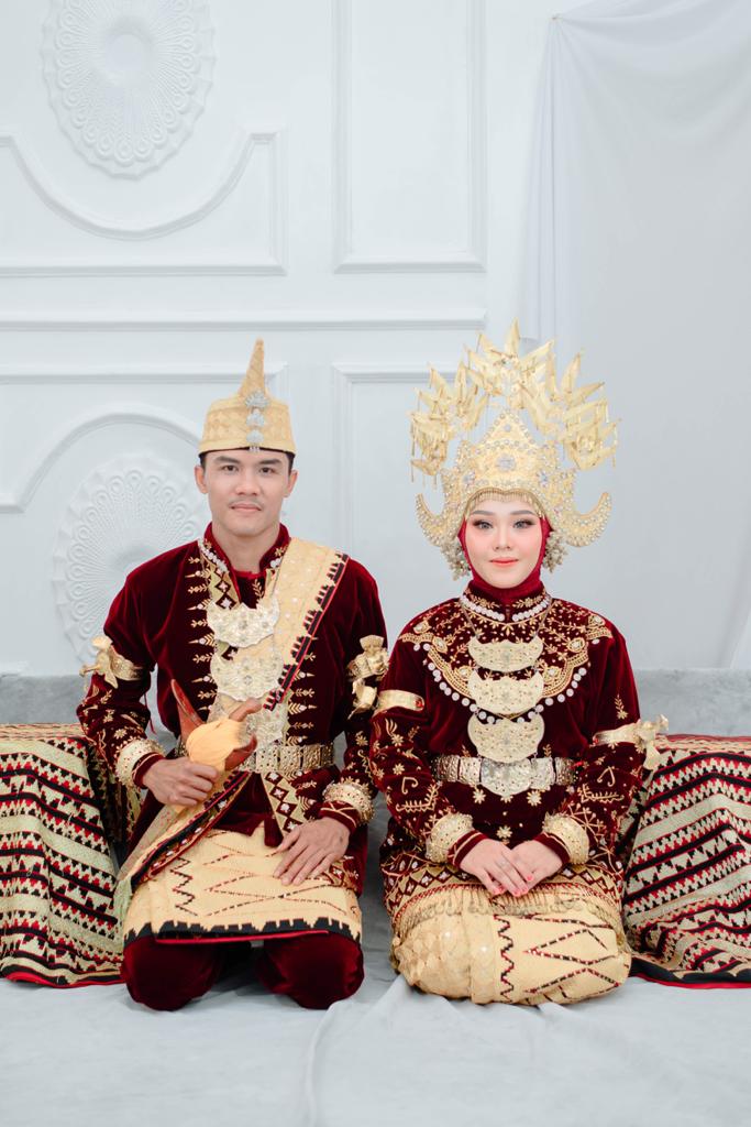 Hendra & Putri 1