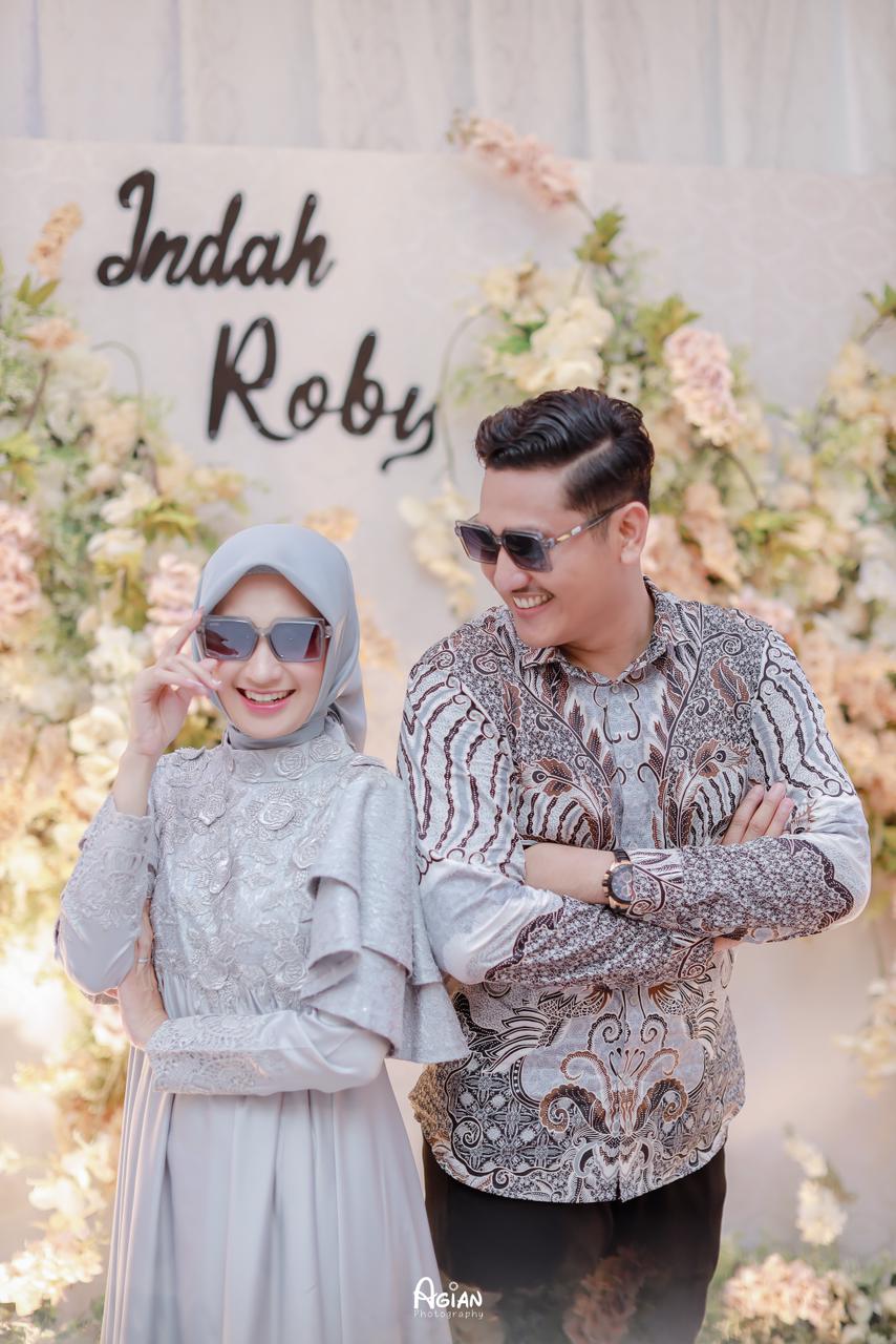 Indah & Roby 13