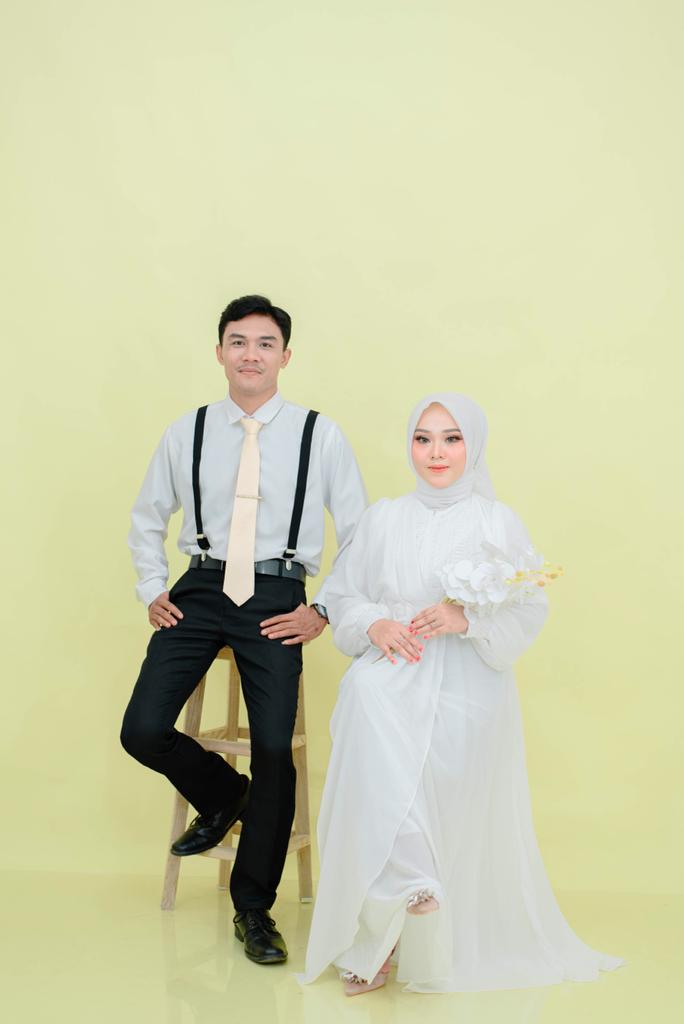 Putri & Hendra 17