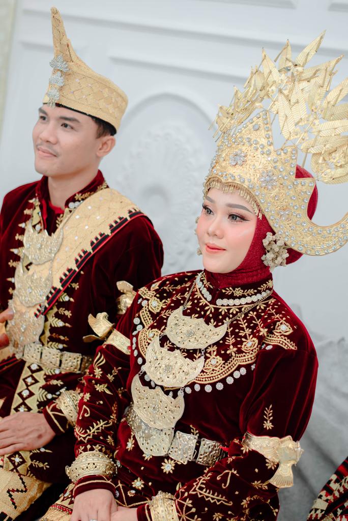 Putri & Hendra 2