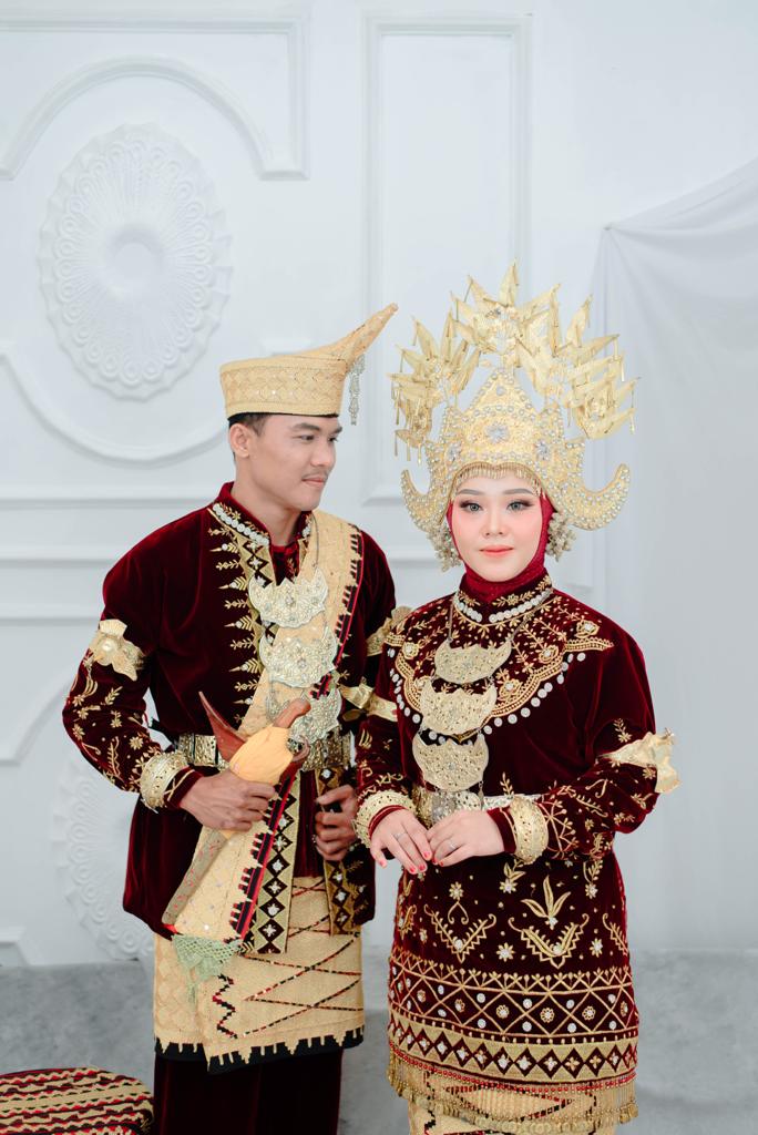 Putri & Hendra 4