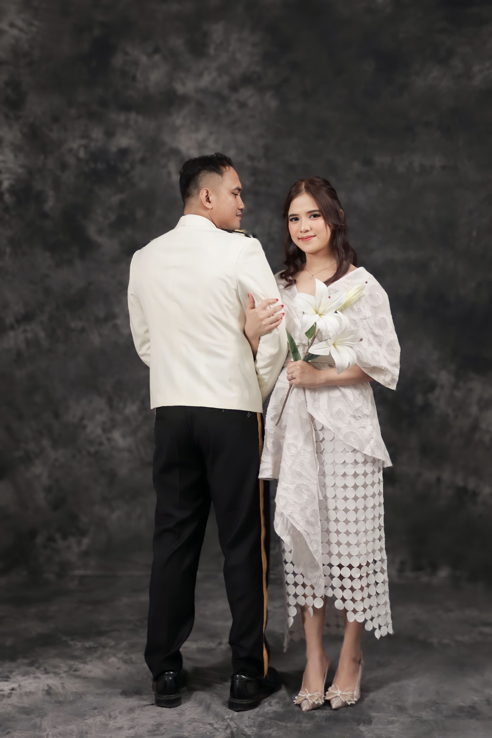 Refina & Indra 16