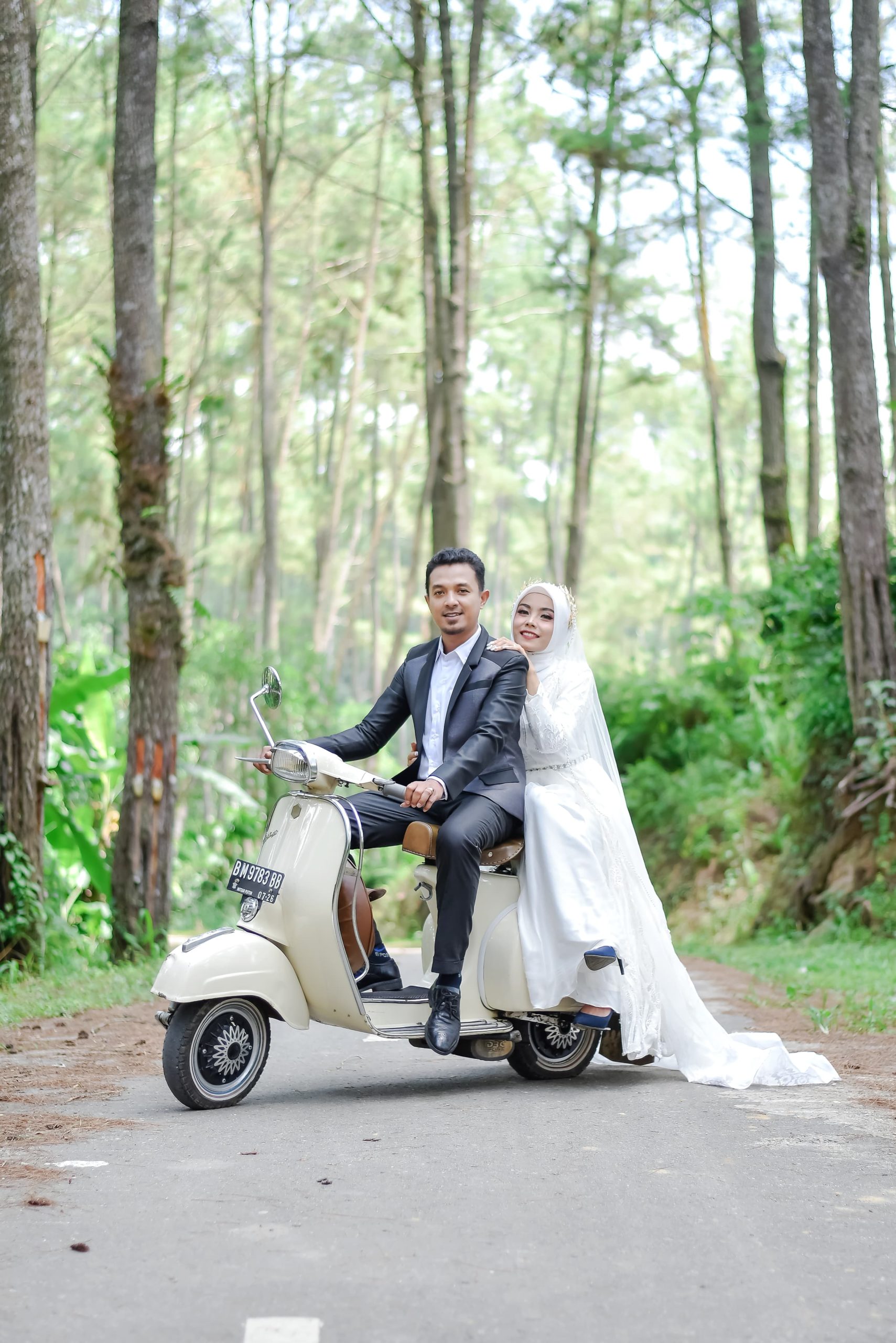 Anton & Tari 12