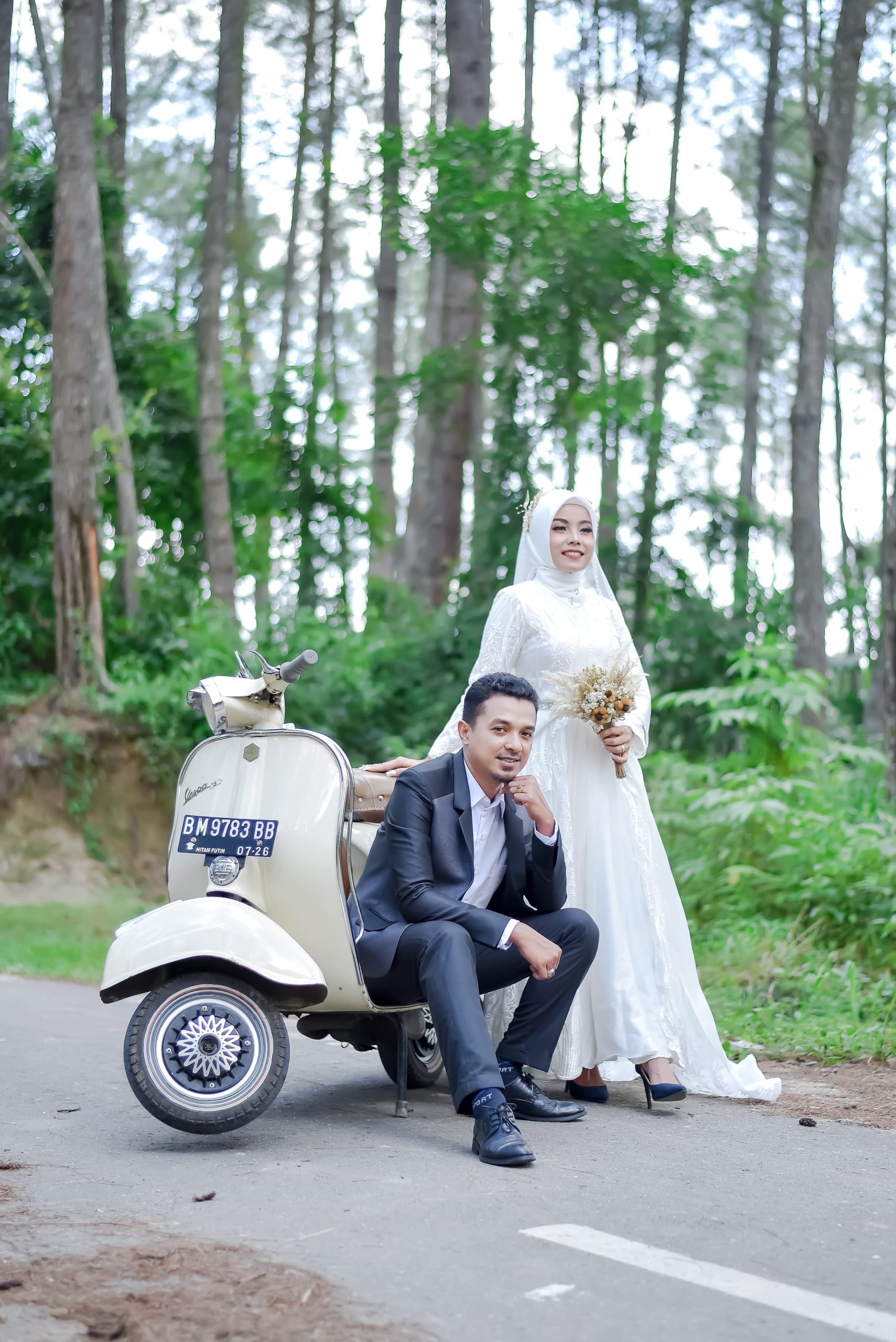 Anton & Tari 13