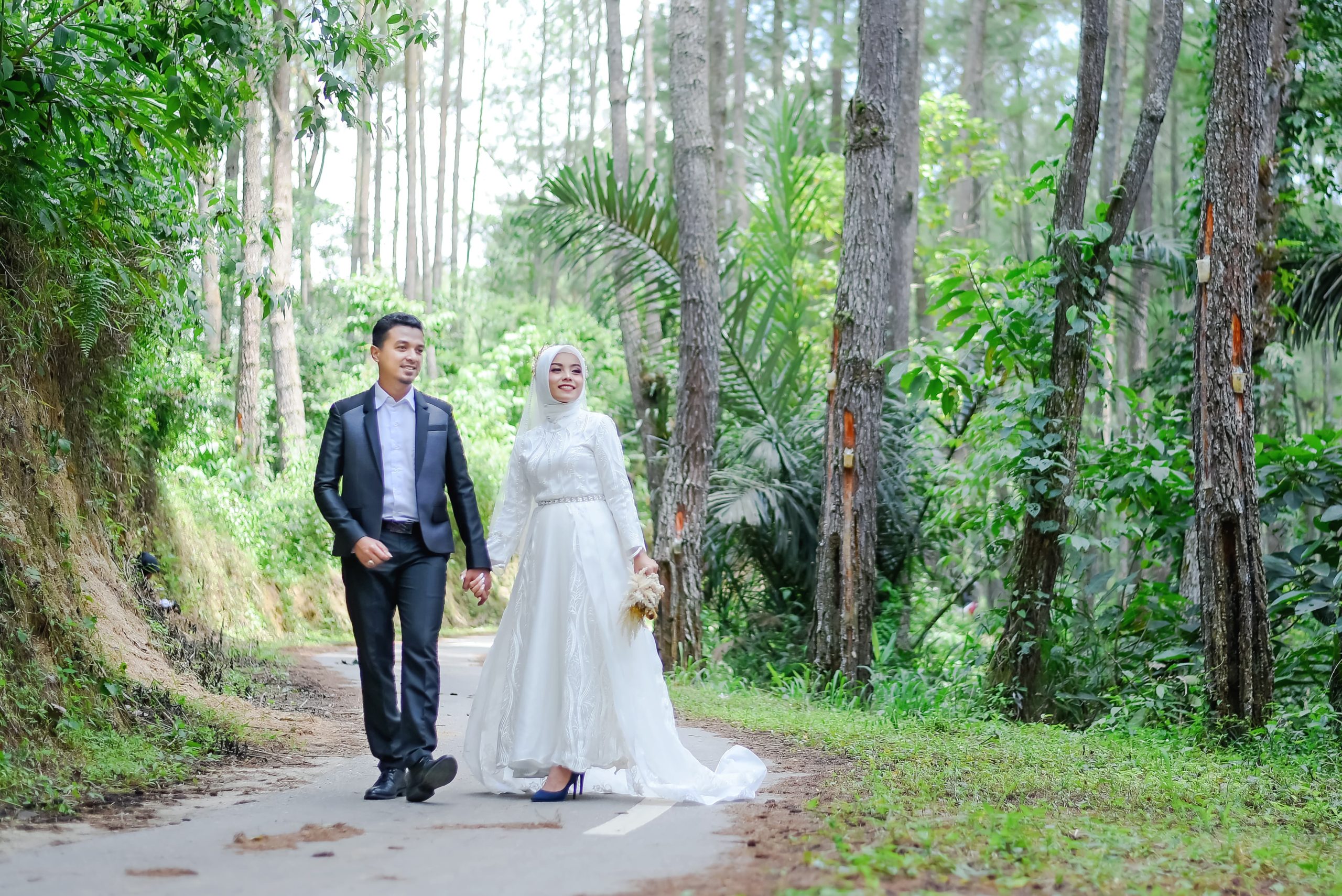 Anton & Tari 14