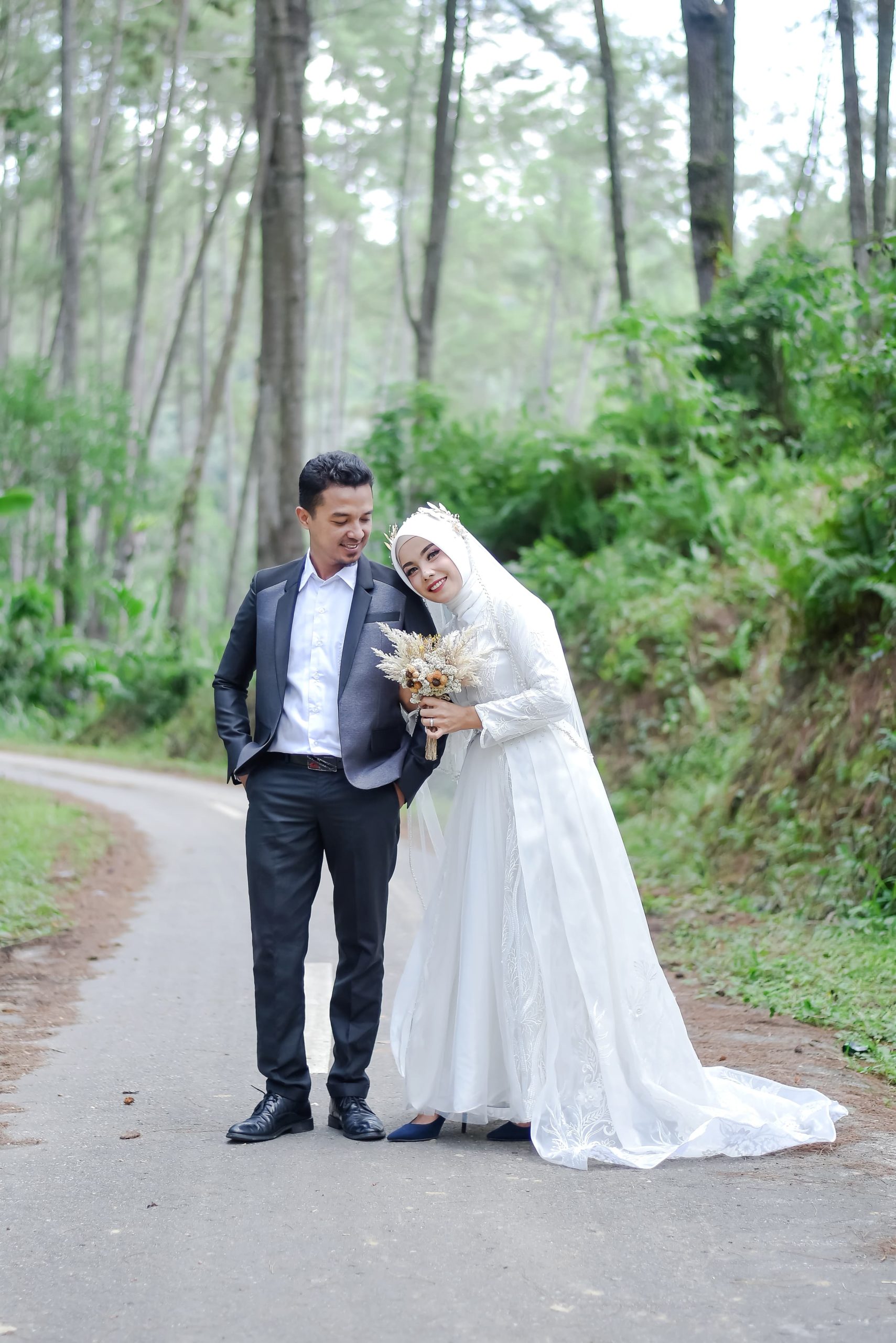 Anton & Tari 15