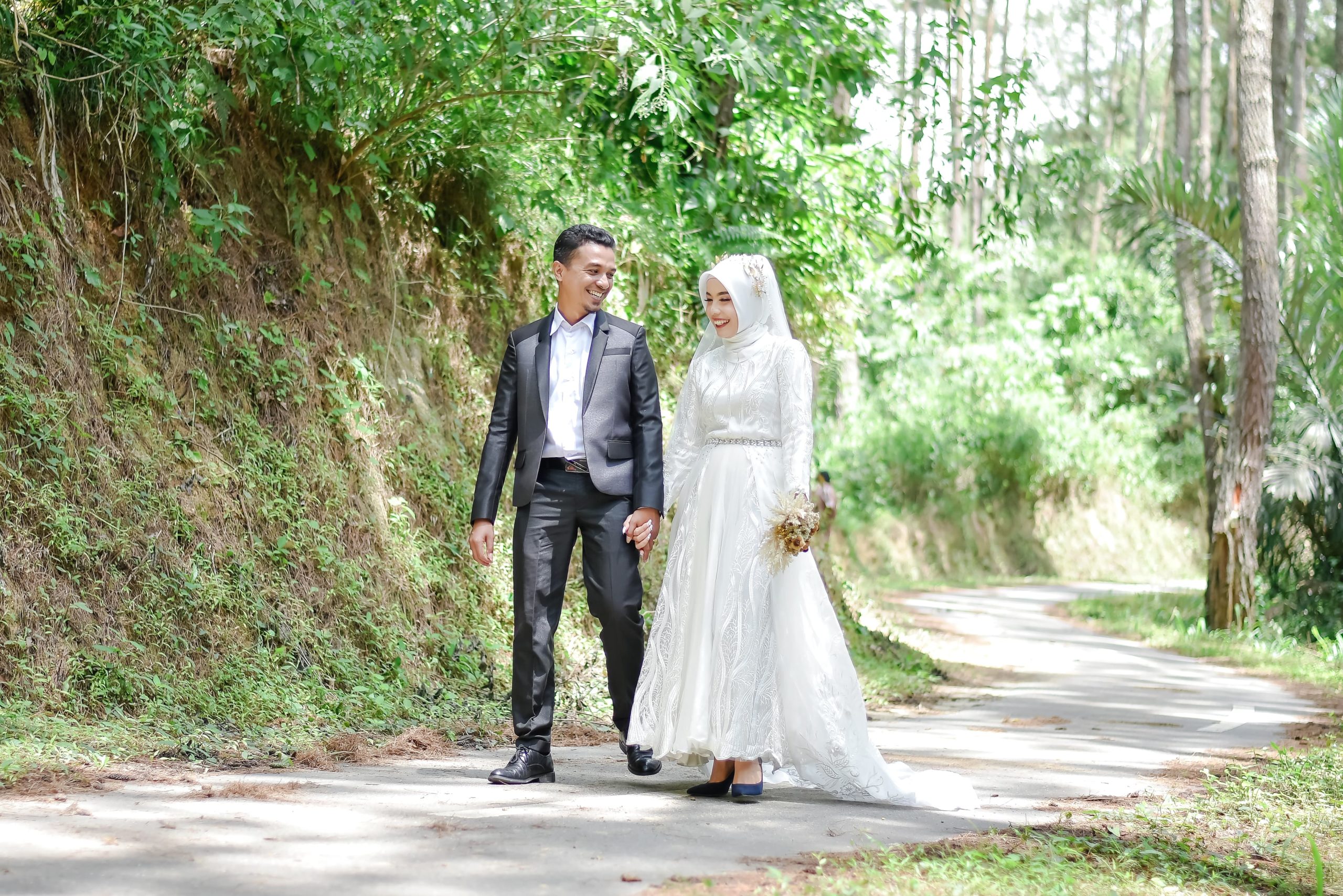 Anton & Tari 17