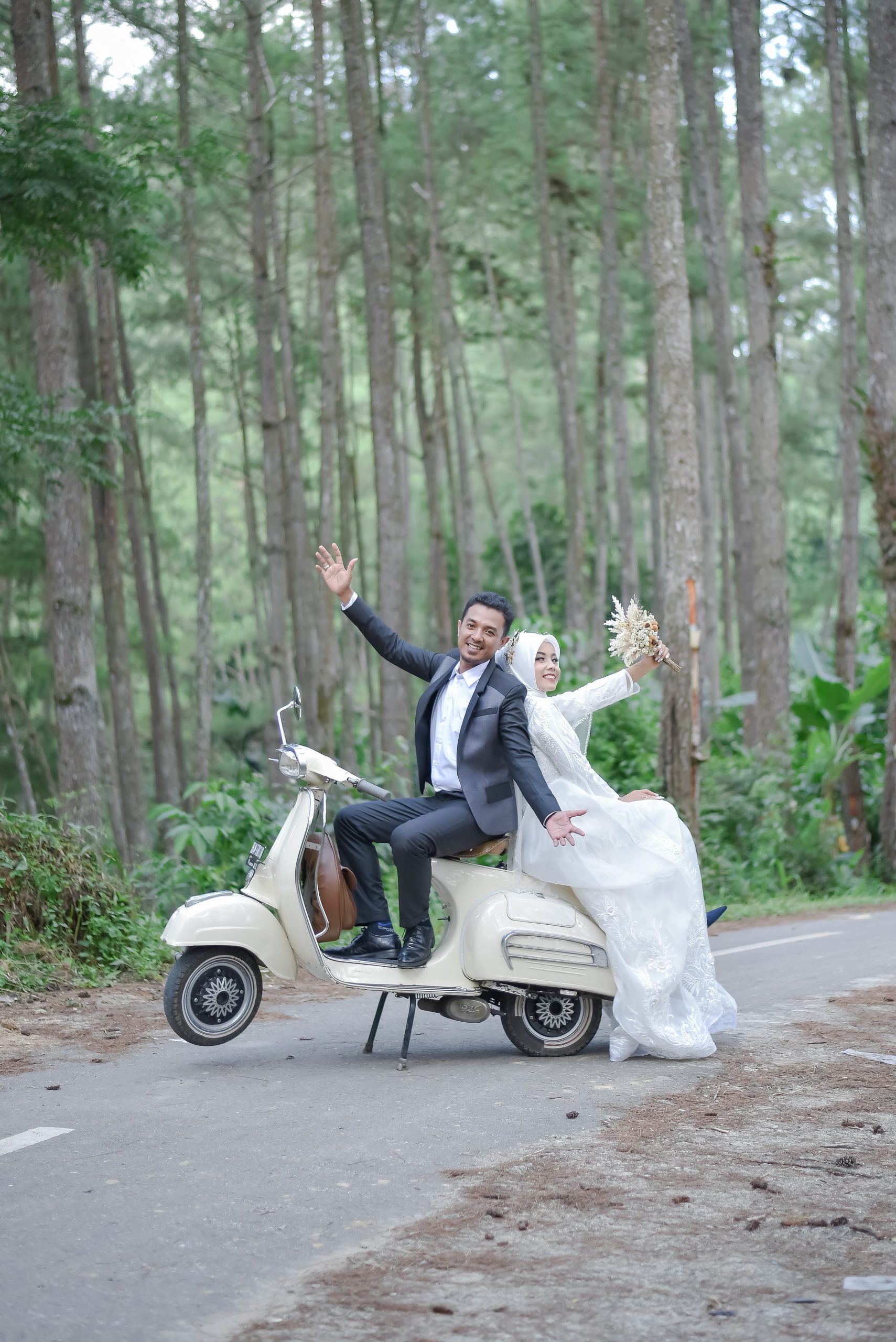 Anton & Tari 5