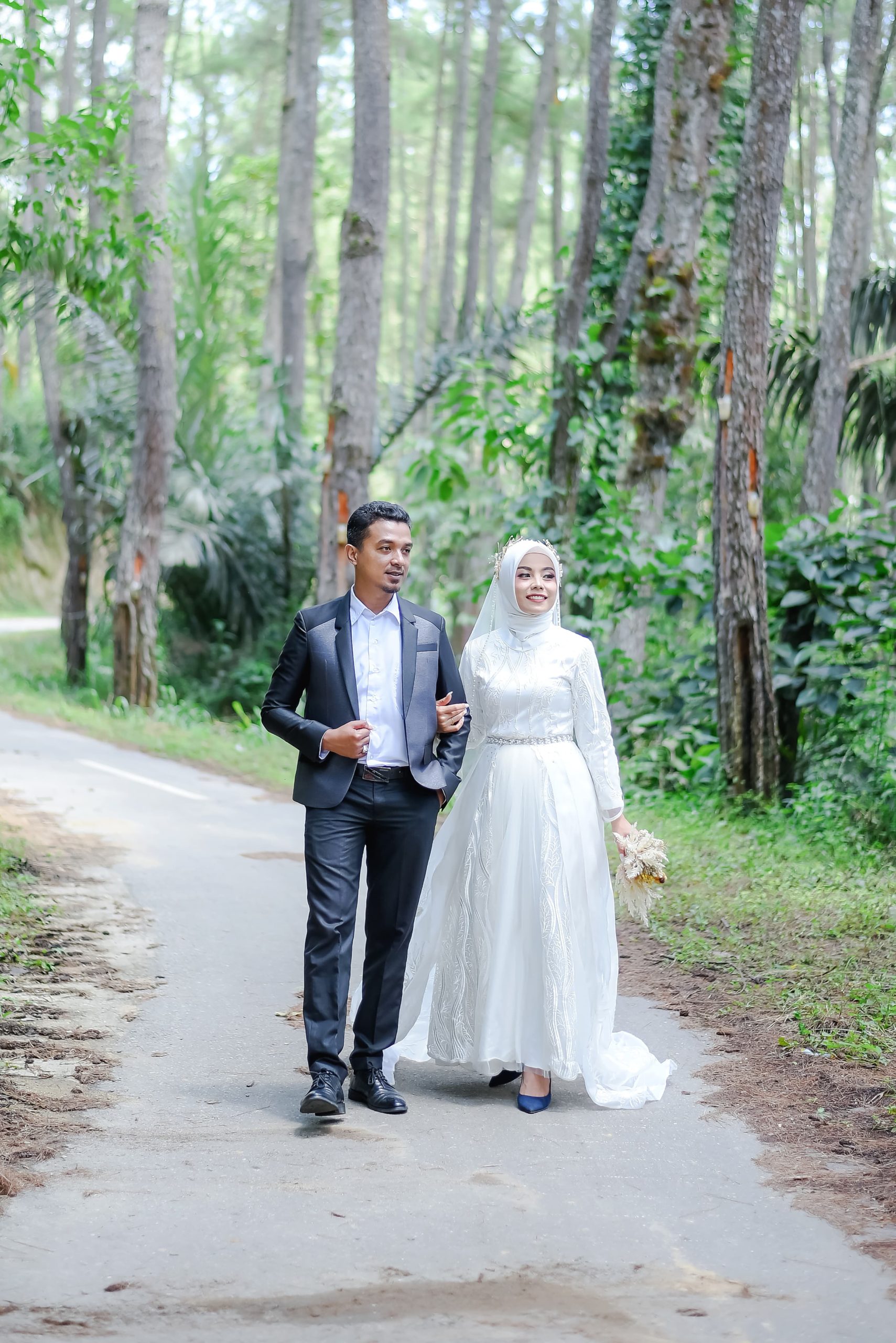 Anton & Tari 8