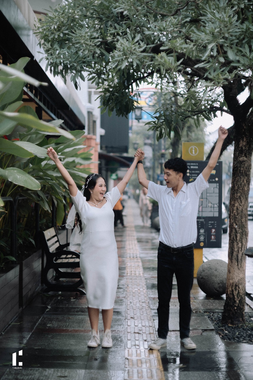 Giwa & Isty 19