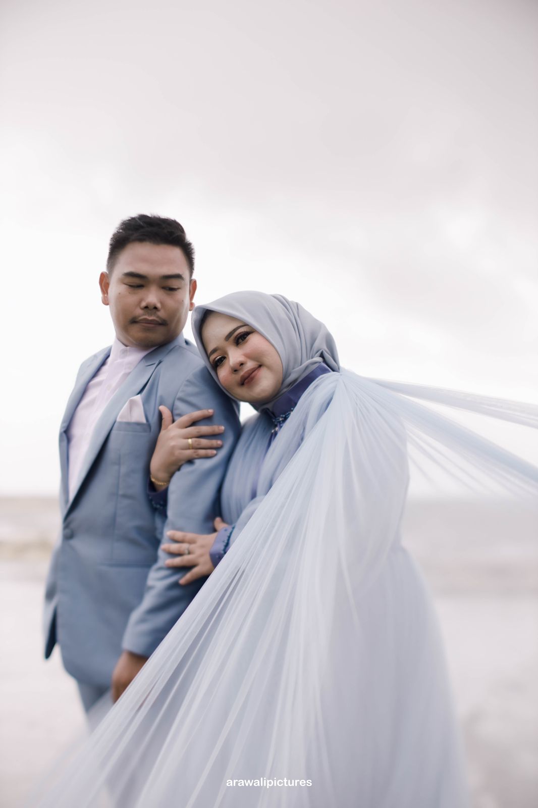 Rizka & Aulia 16