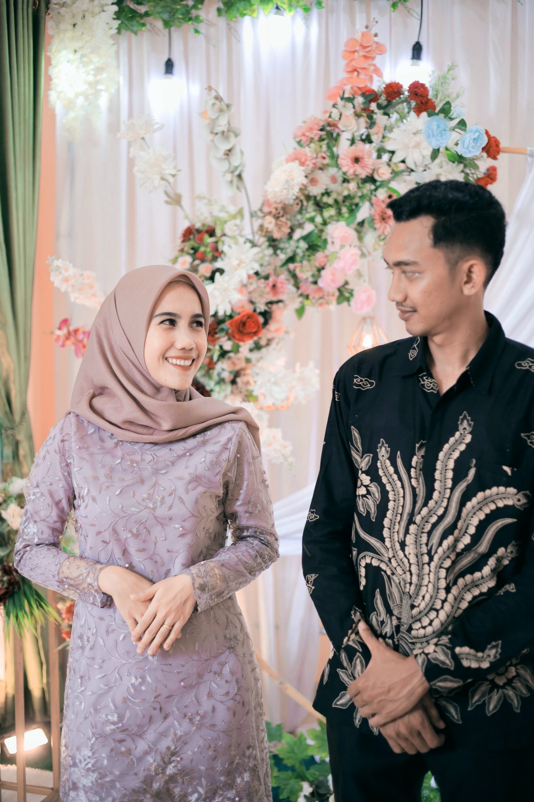 Fifi & Amri 4