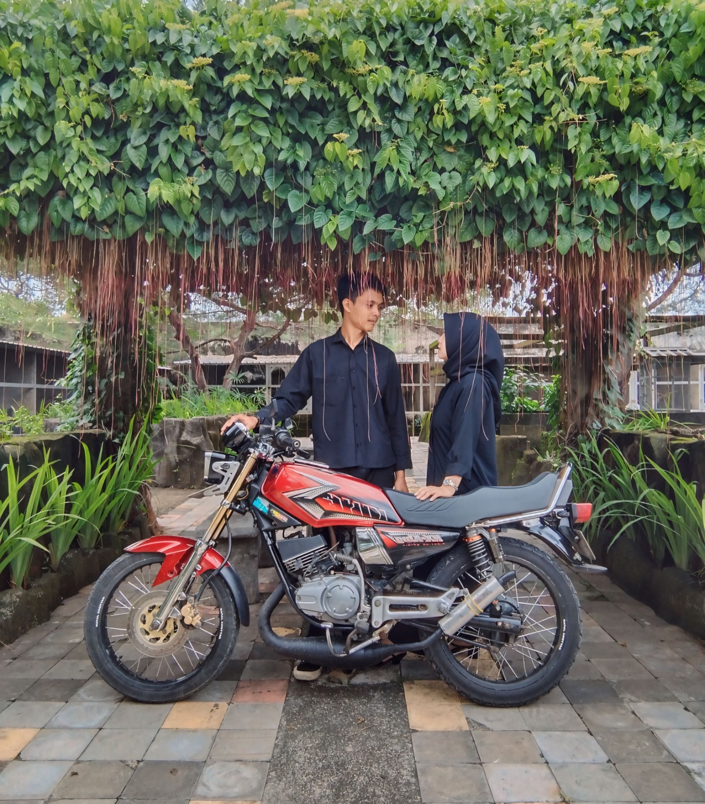 Sabar & Gita 11