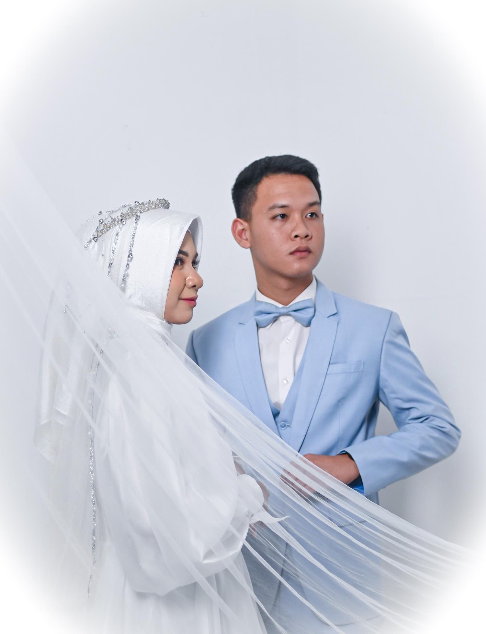 Aqshal & Elsa 16