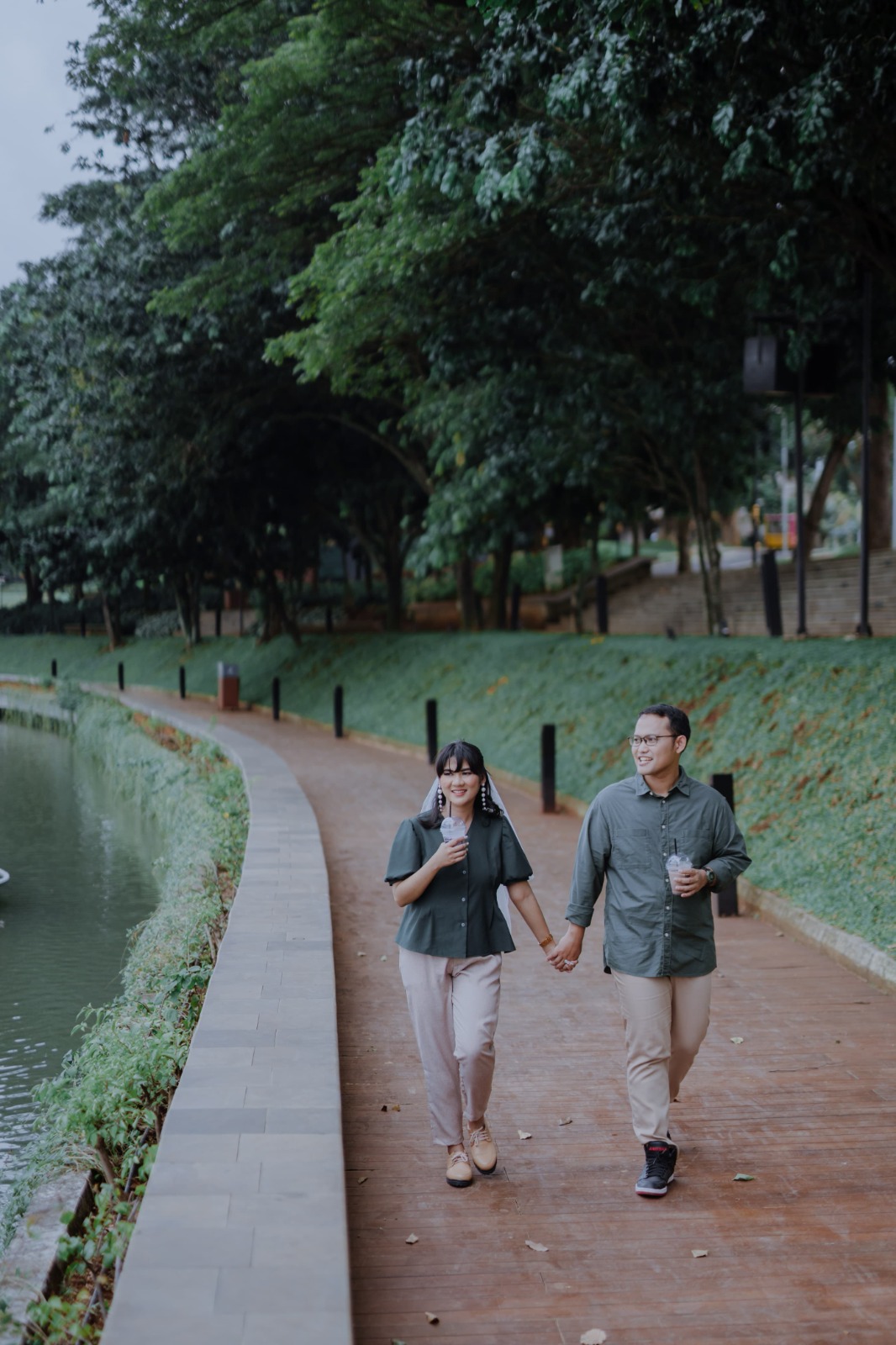 Devi & Lukie 12