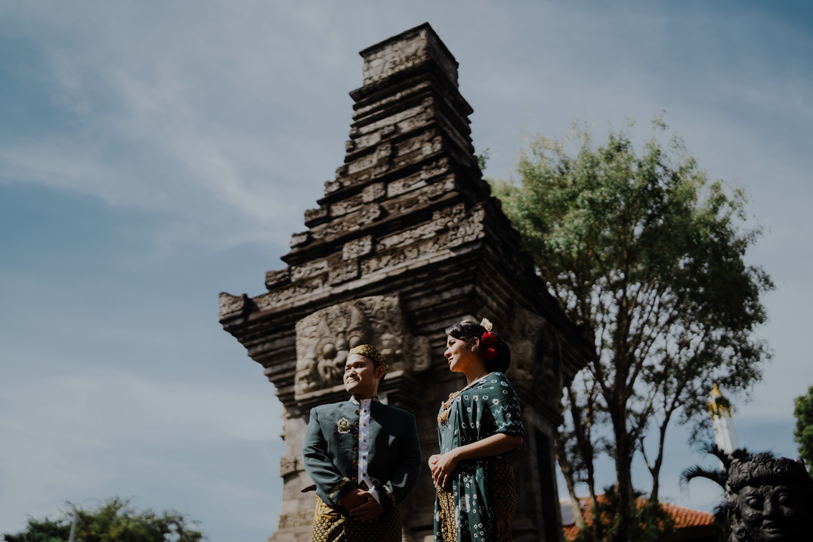 Devi & Lukie 15