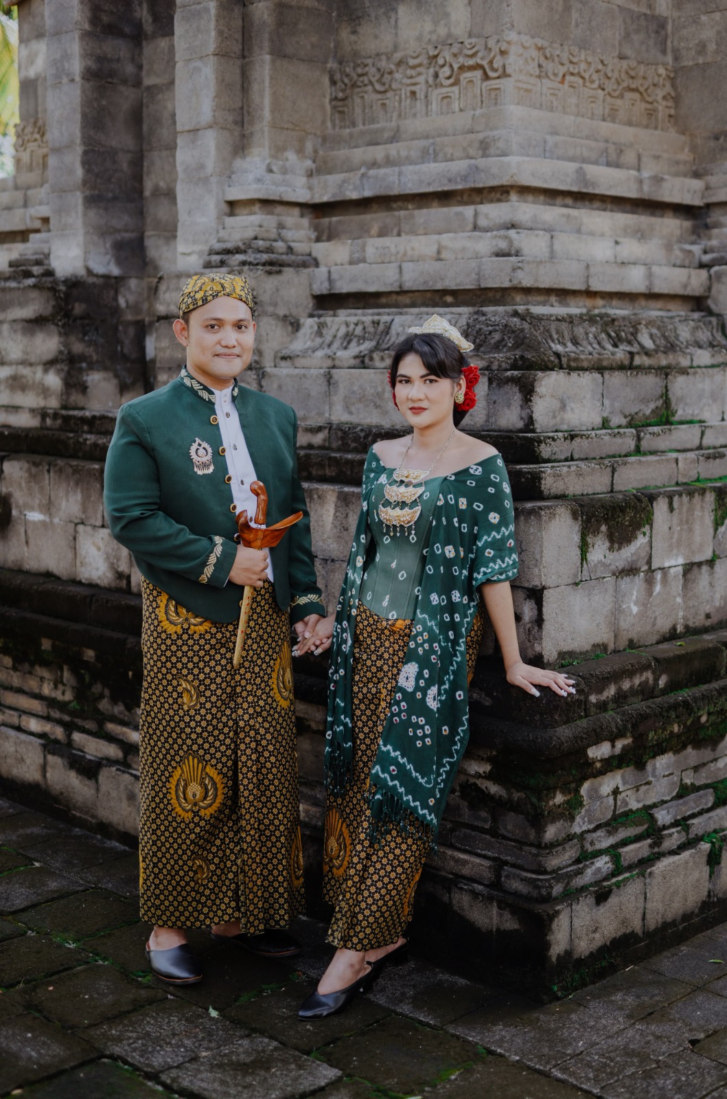 Devi & Lukie 4