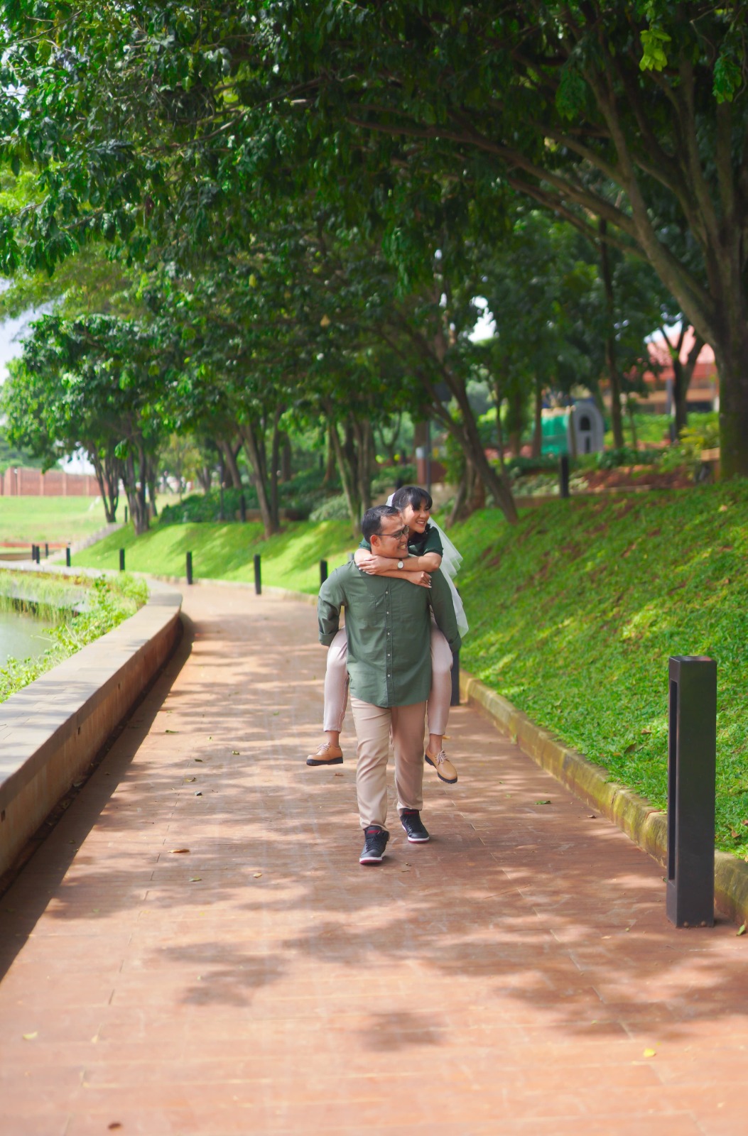 Devi & Lukie 9