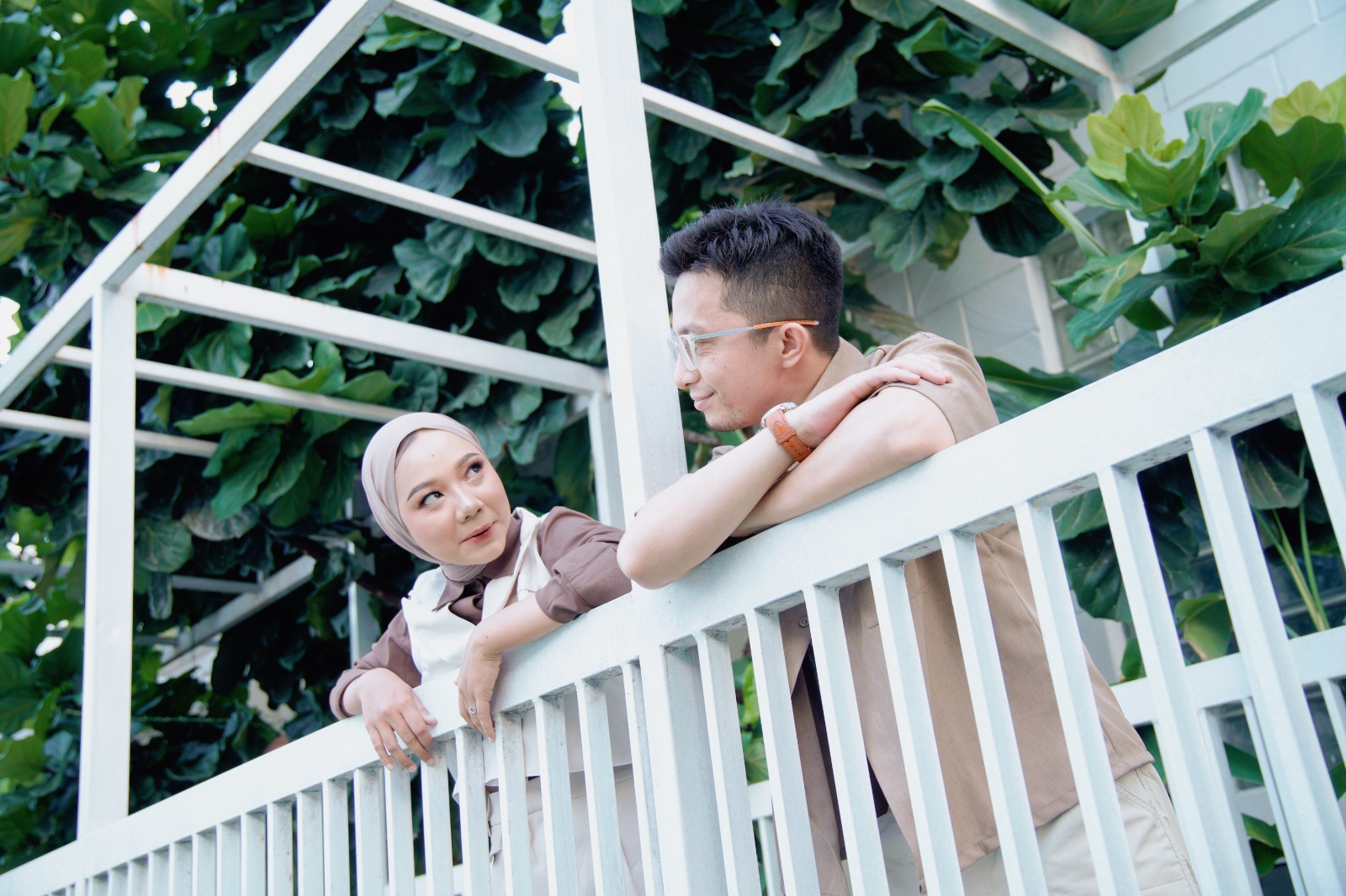 Putri & Anggi 10