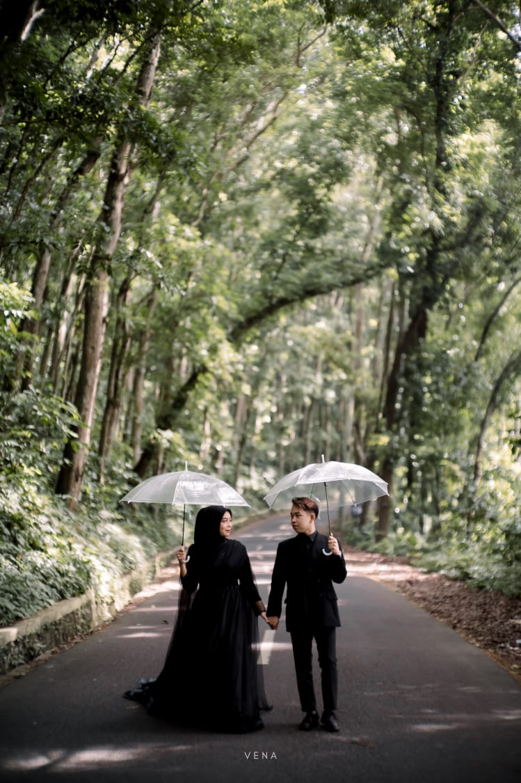 Ayu & Endrik 11