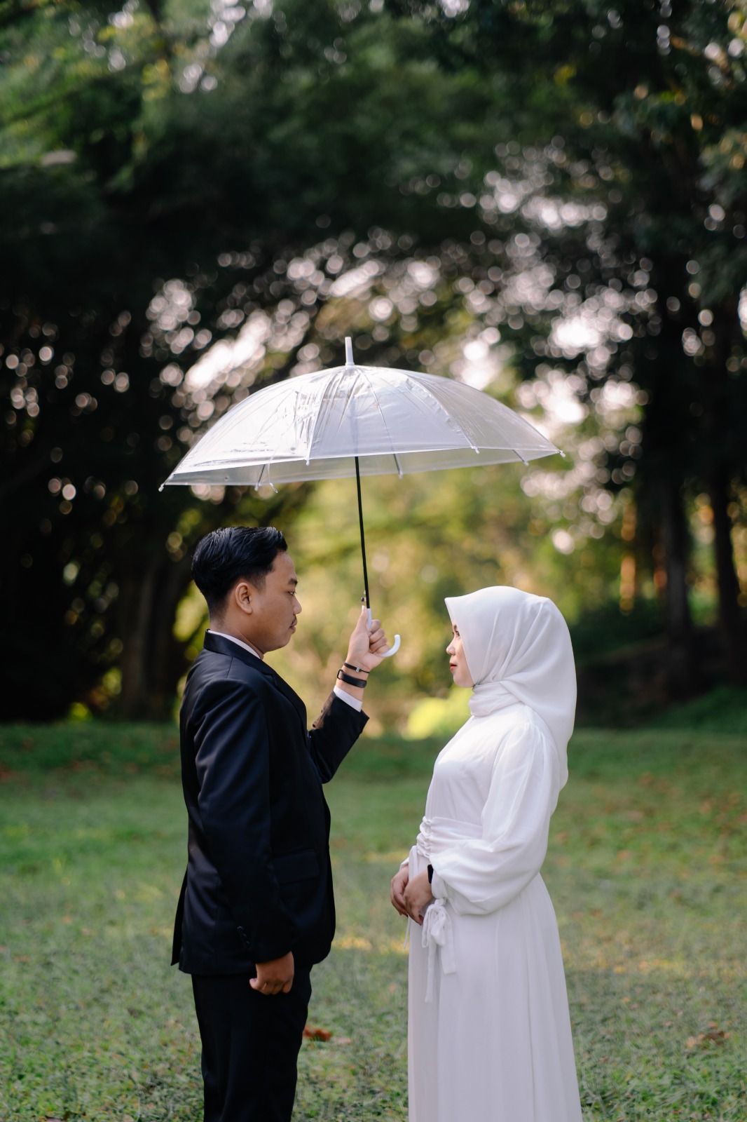 Hakky & Devia 10
