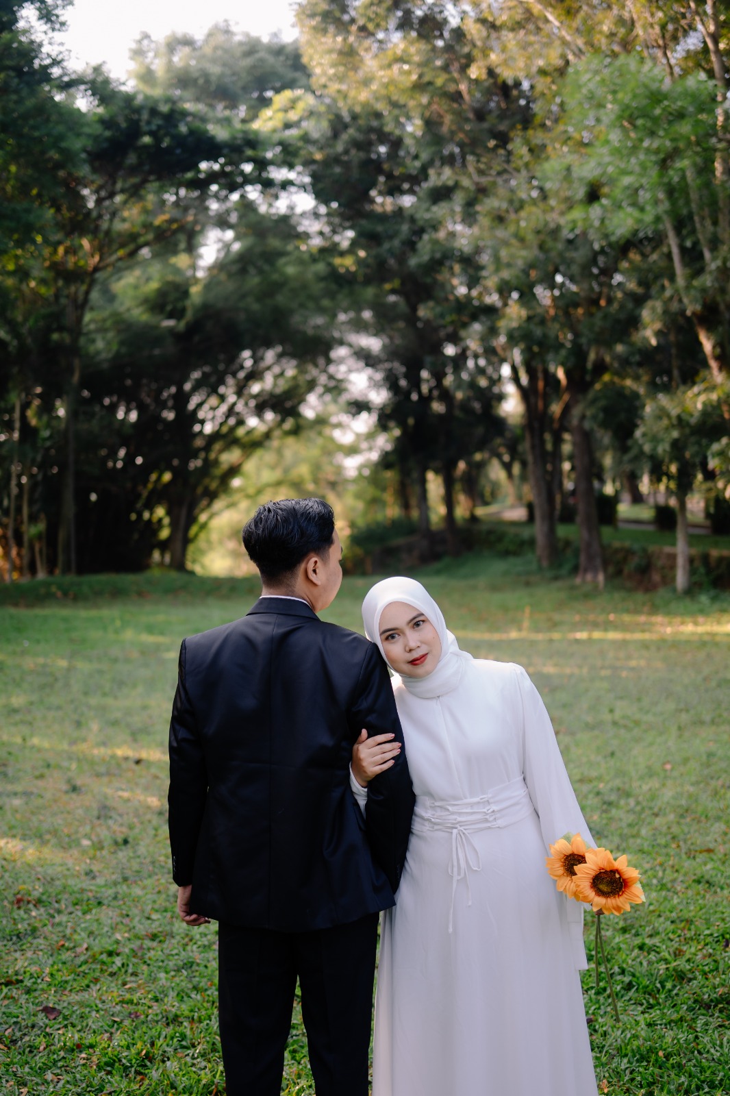Hakky & Devia 11