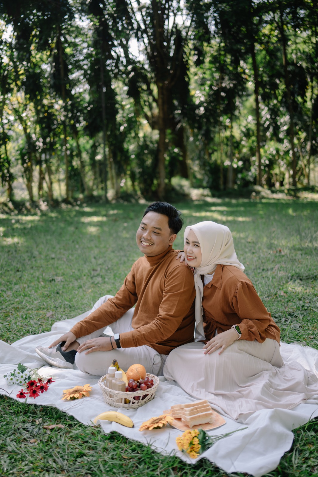 Hakky & Devia 15