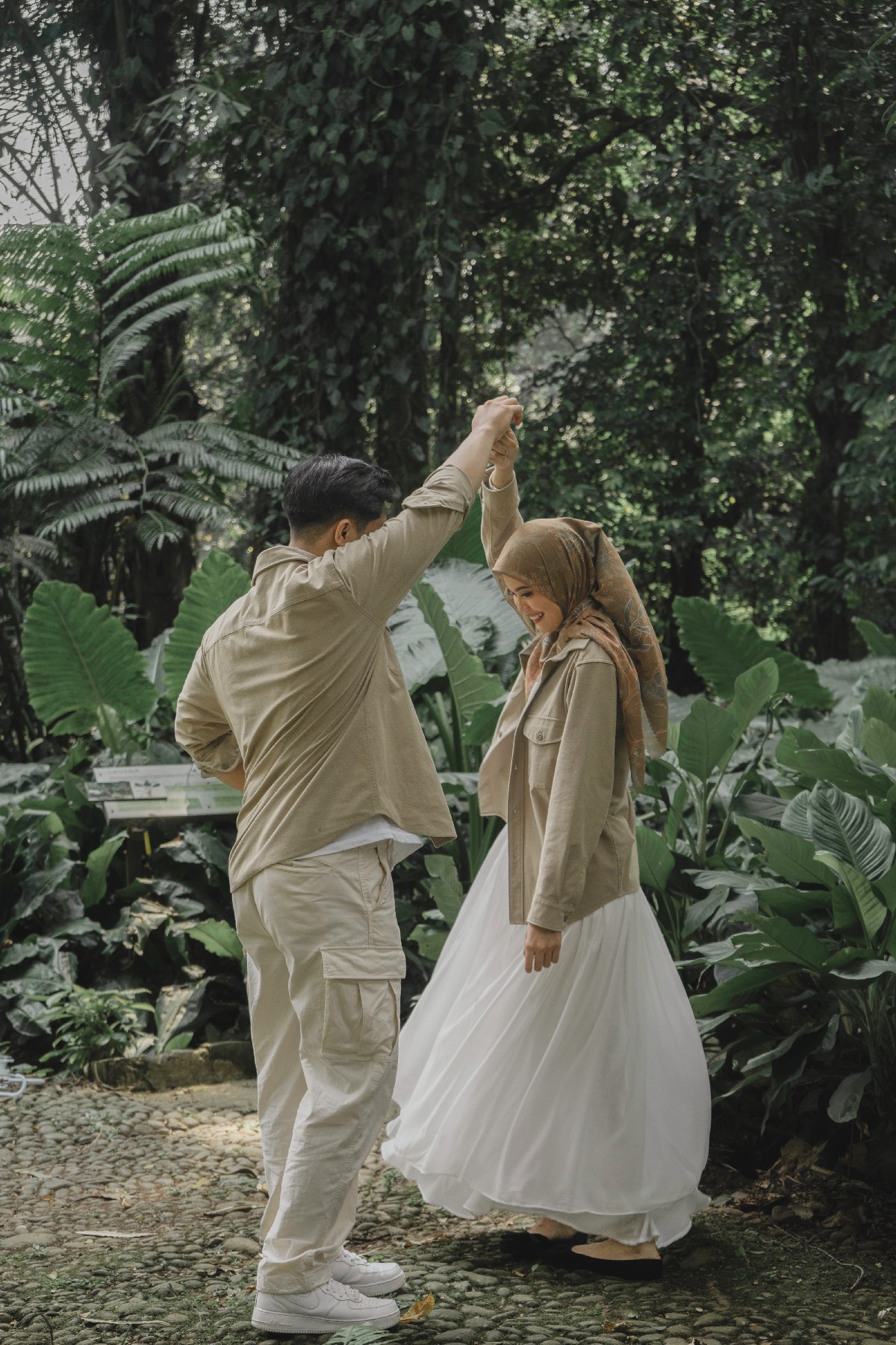 Kartika & Febrian Split 17