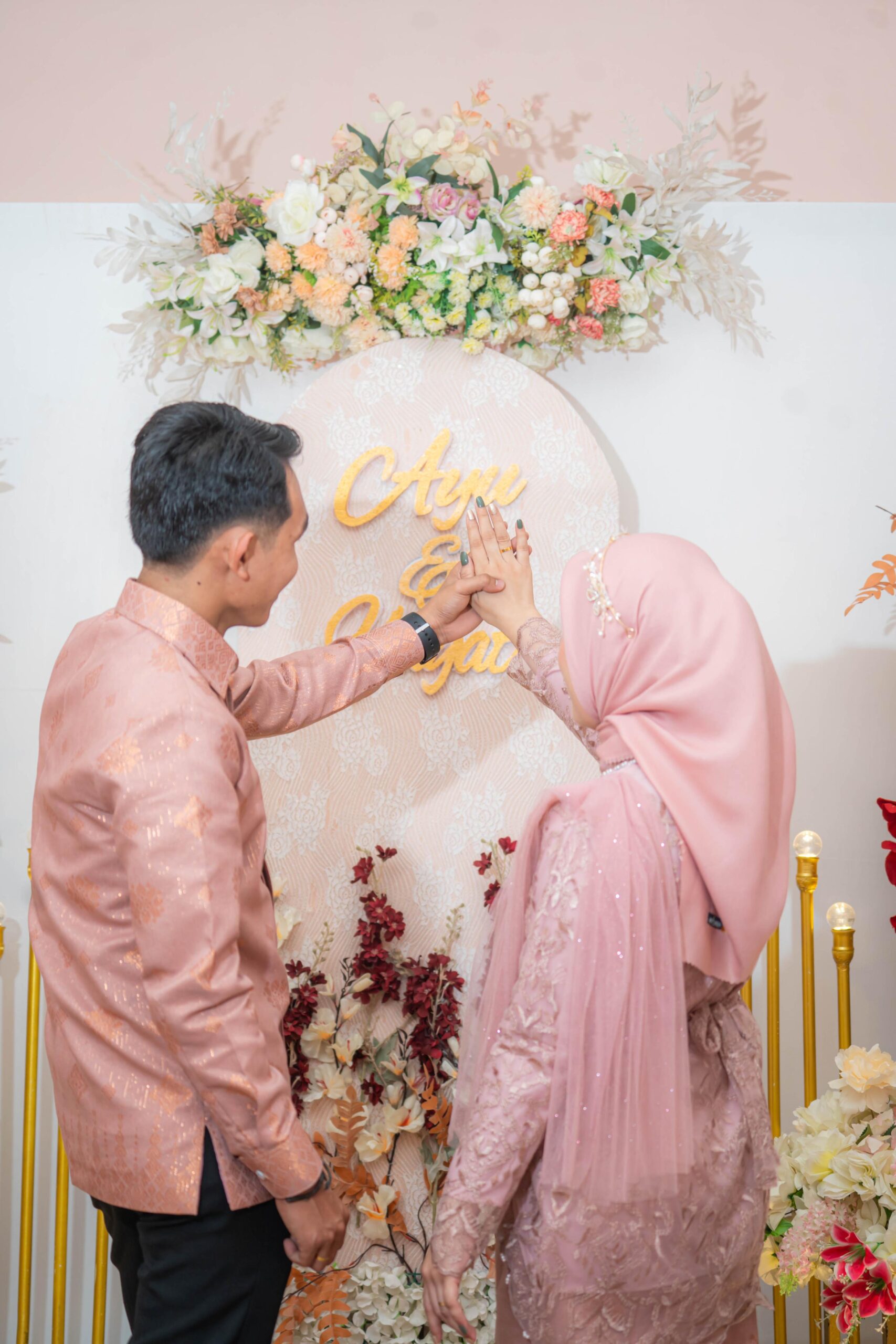 Ayu & Yayat 8