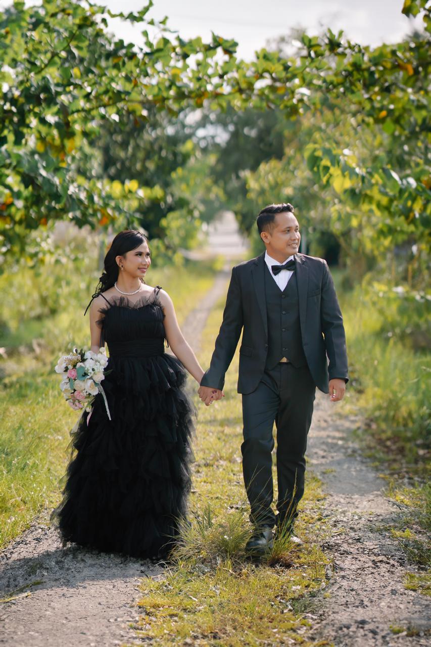 Dina & Heri 10