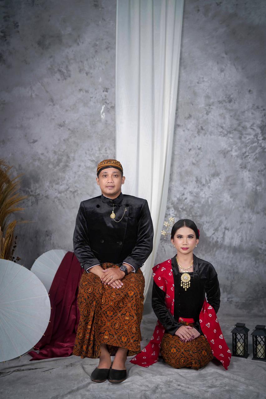 Dina & Heri 4