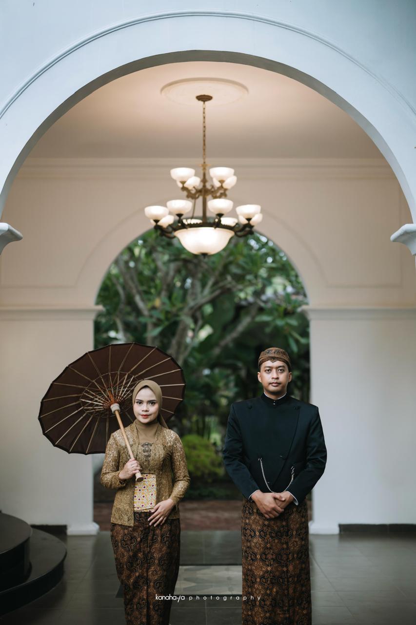 Rossy & Tri Setya 20r