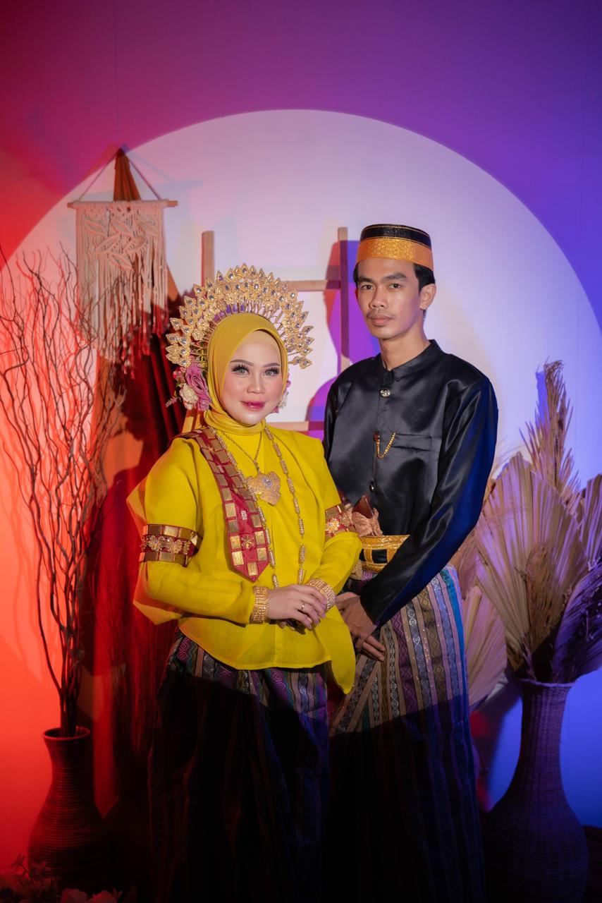 Tanti & Akmal 8