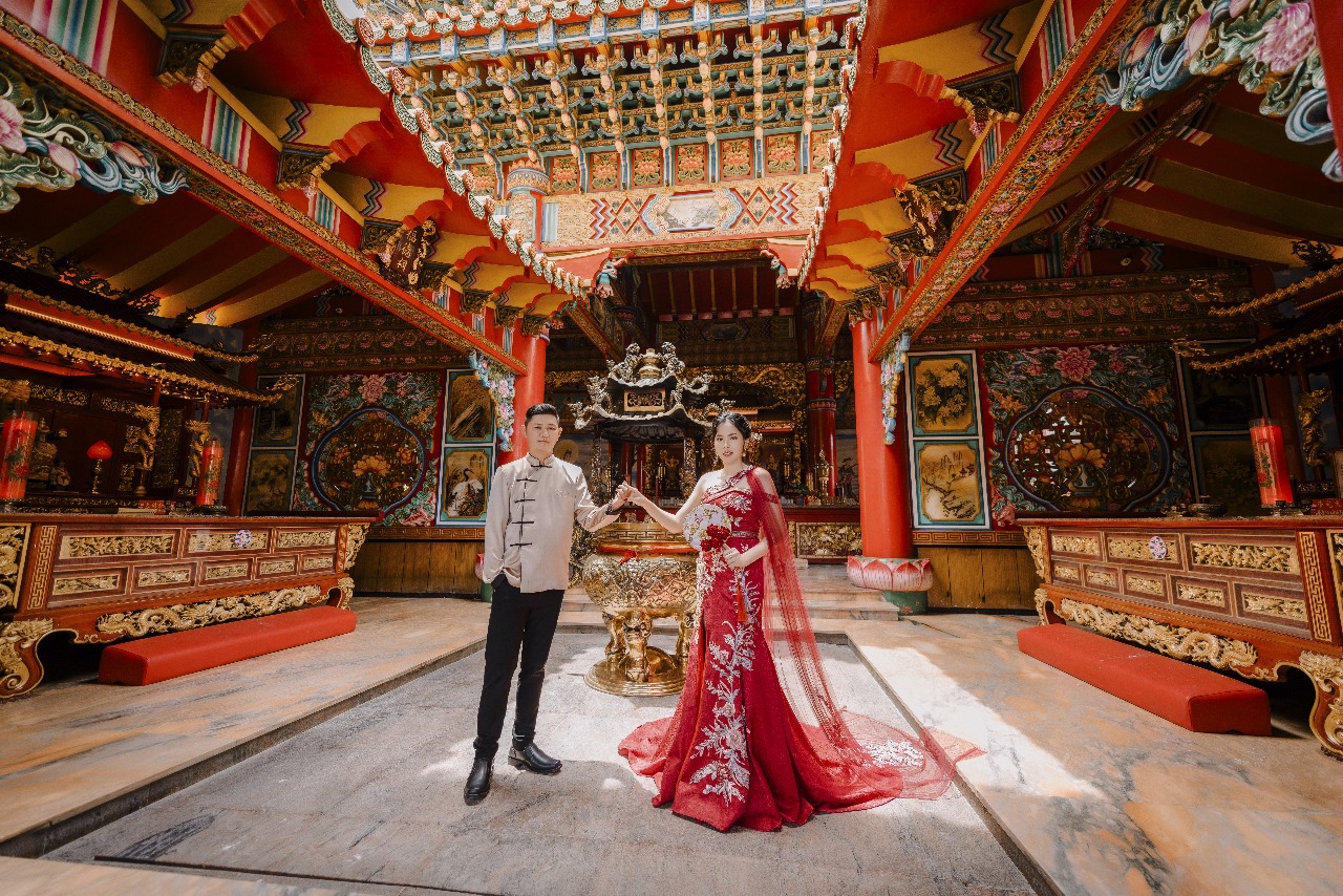 Tono & Ling 8