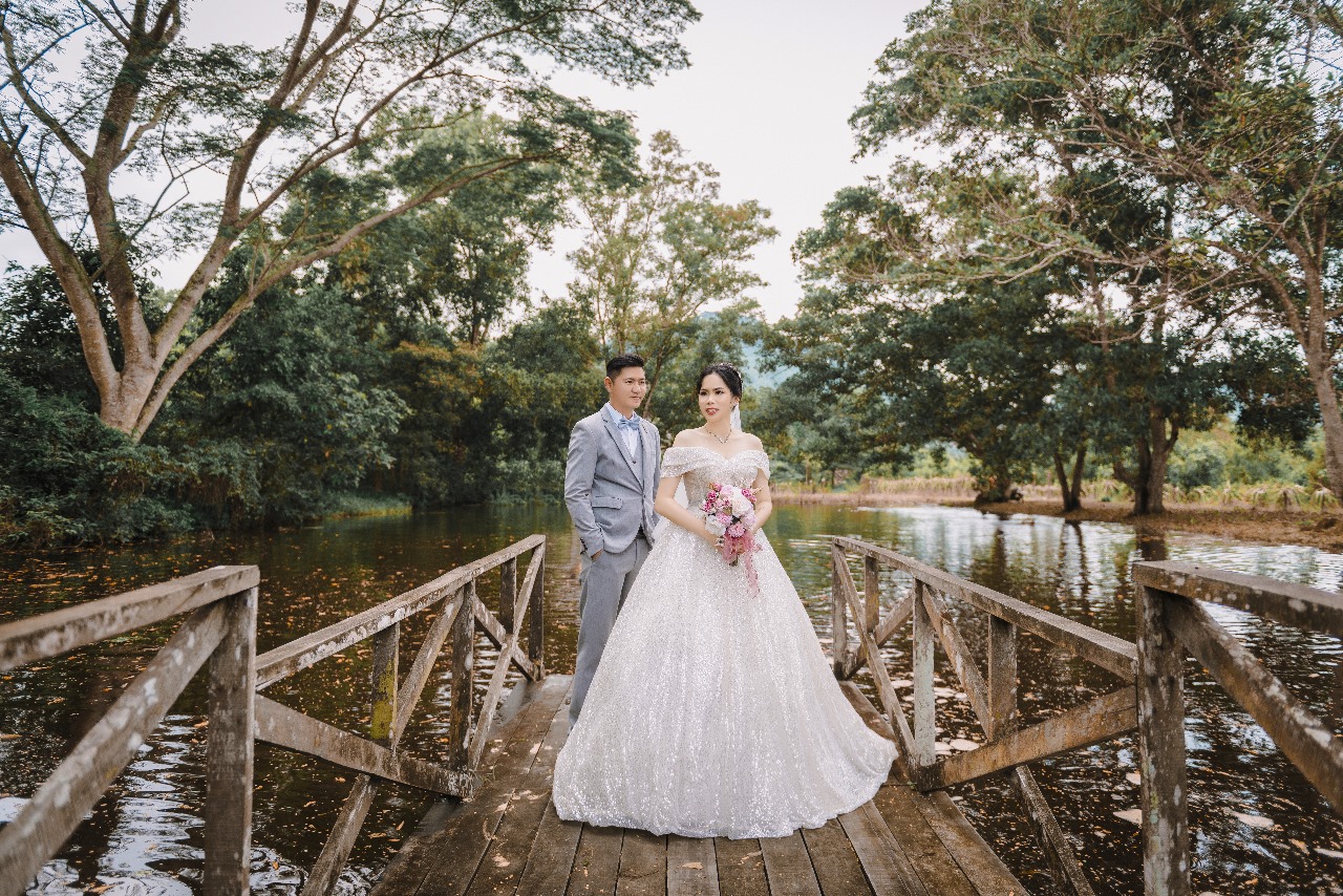 Tono & Ling 9