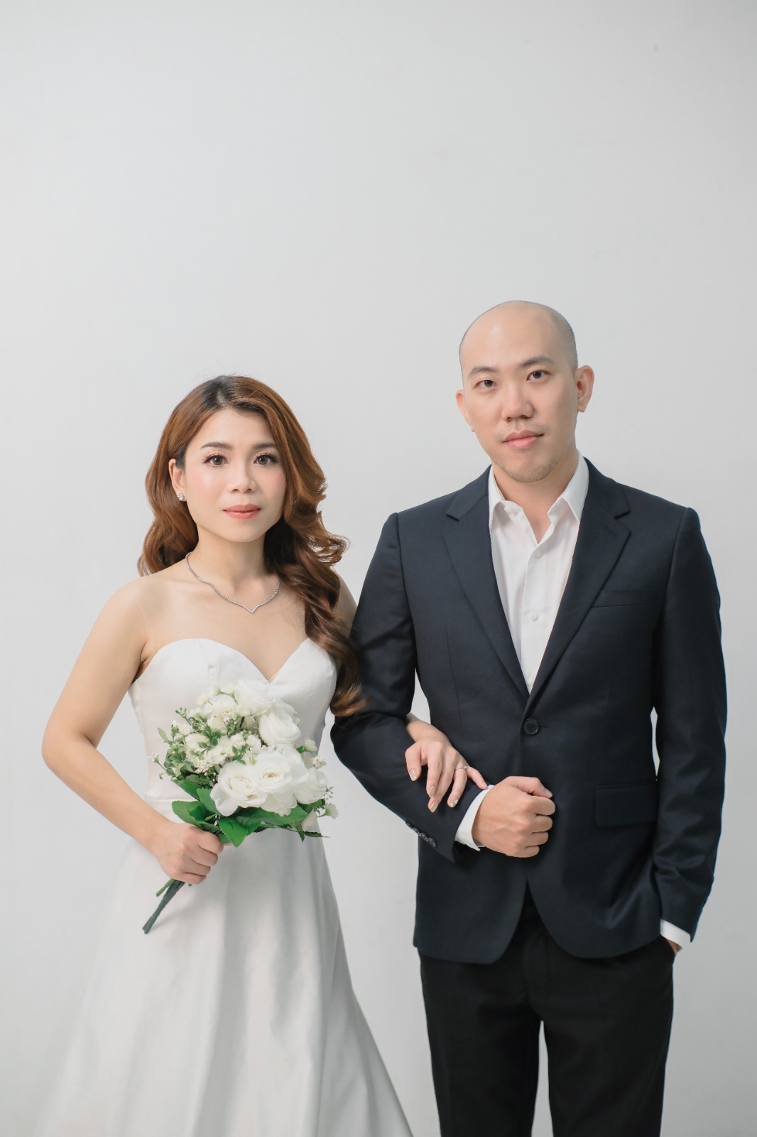 Andryanto & Debora MENUJU HARI BAHAGIA
