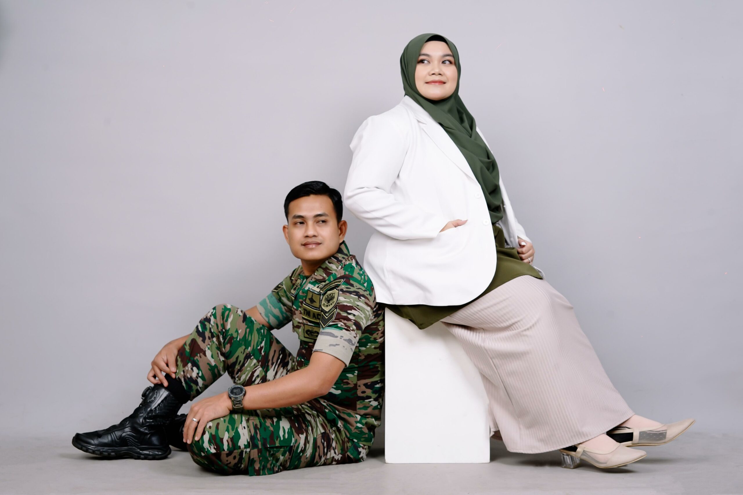 Latifa & Yoga 12