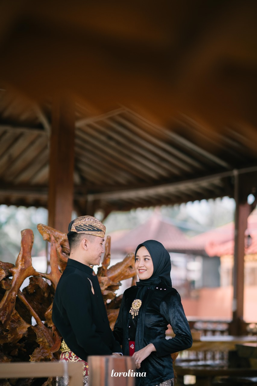 Aurellia & Rahmat 18
