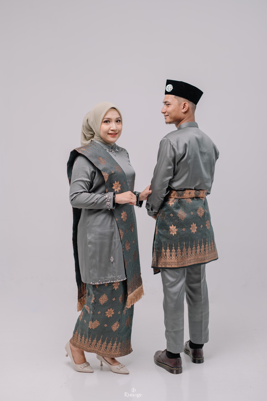 Chitra & Gesly 1